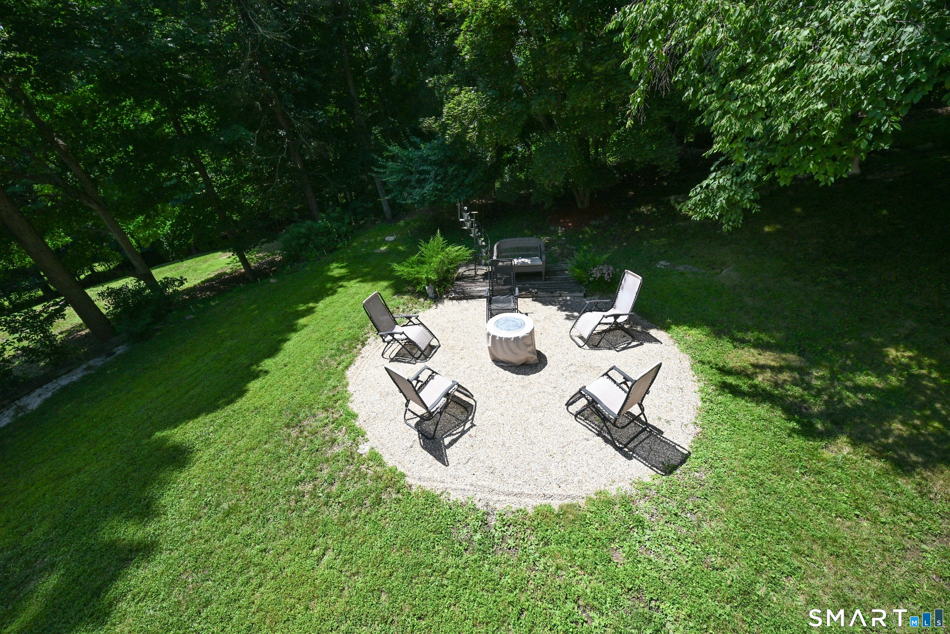 42 Linda Lane Property Photo 35