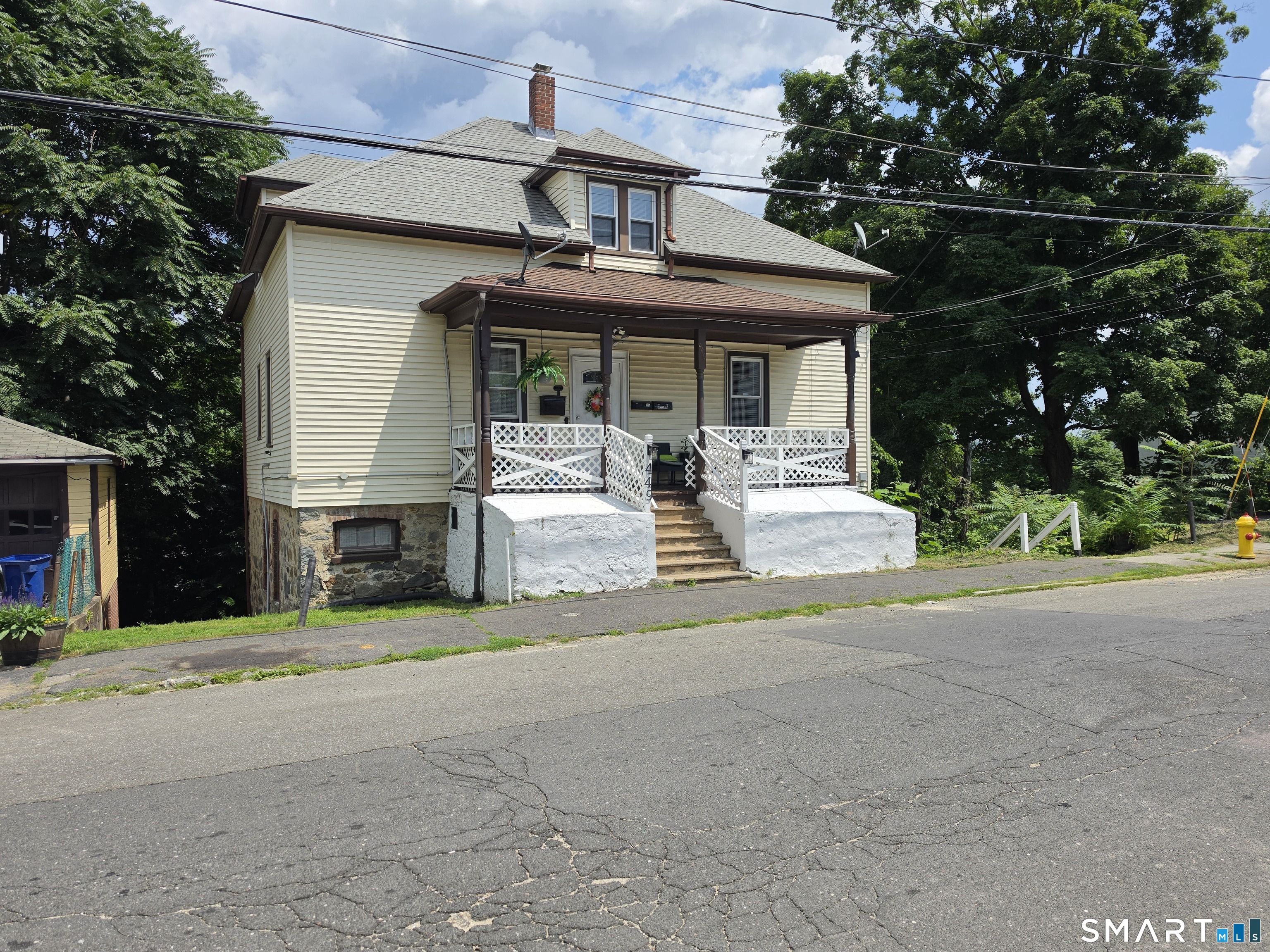 449 Wilson Street Property Photo 1