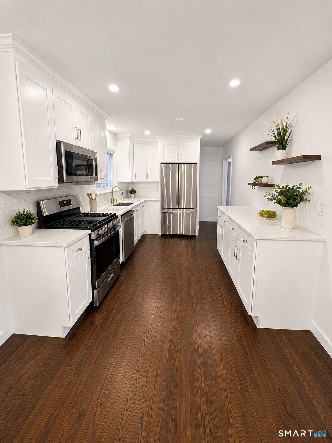 11 Flaum Drive Property Photo 4