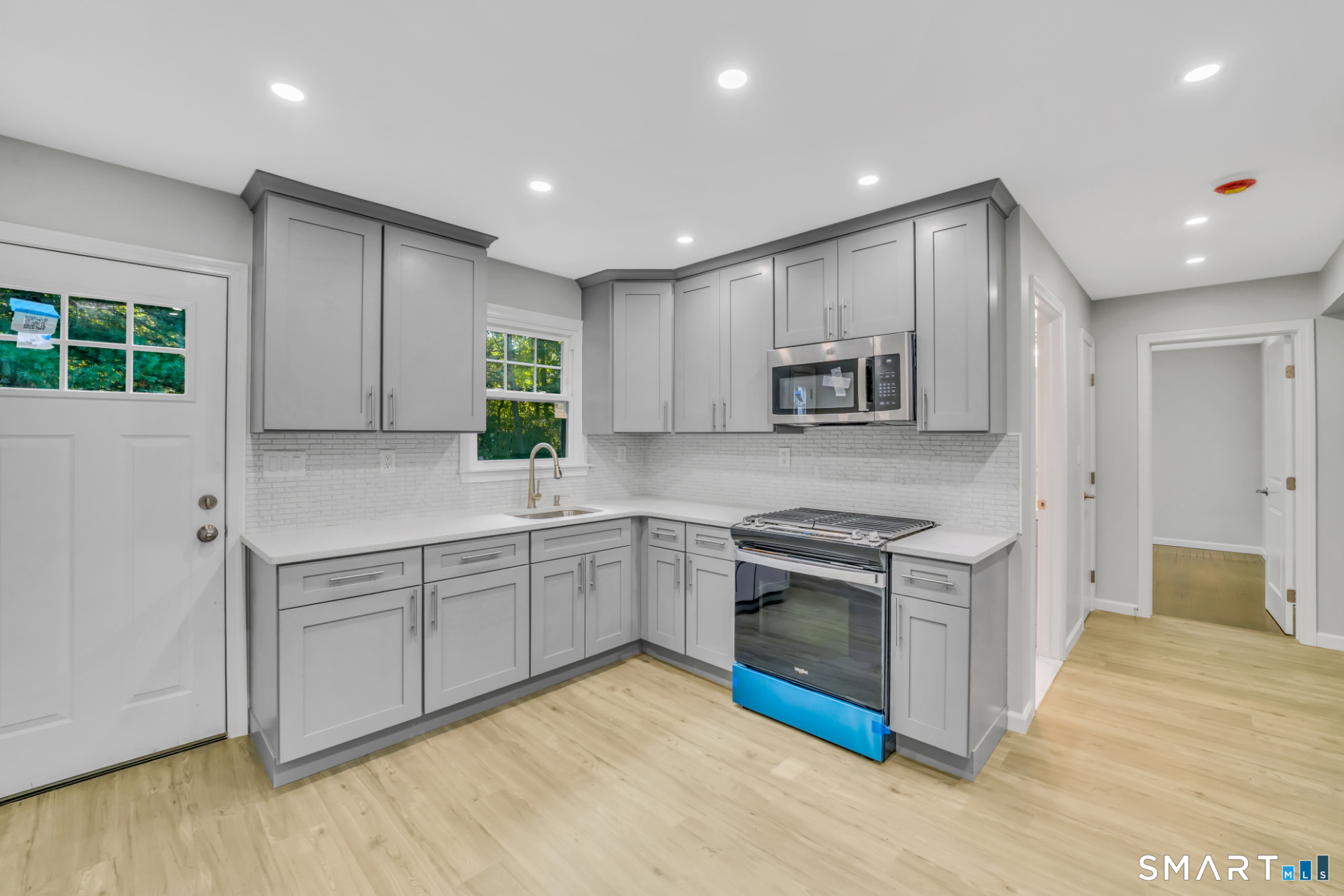 210 Berkeley Avenue Property Photo 6