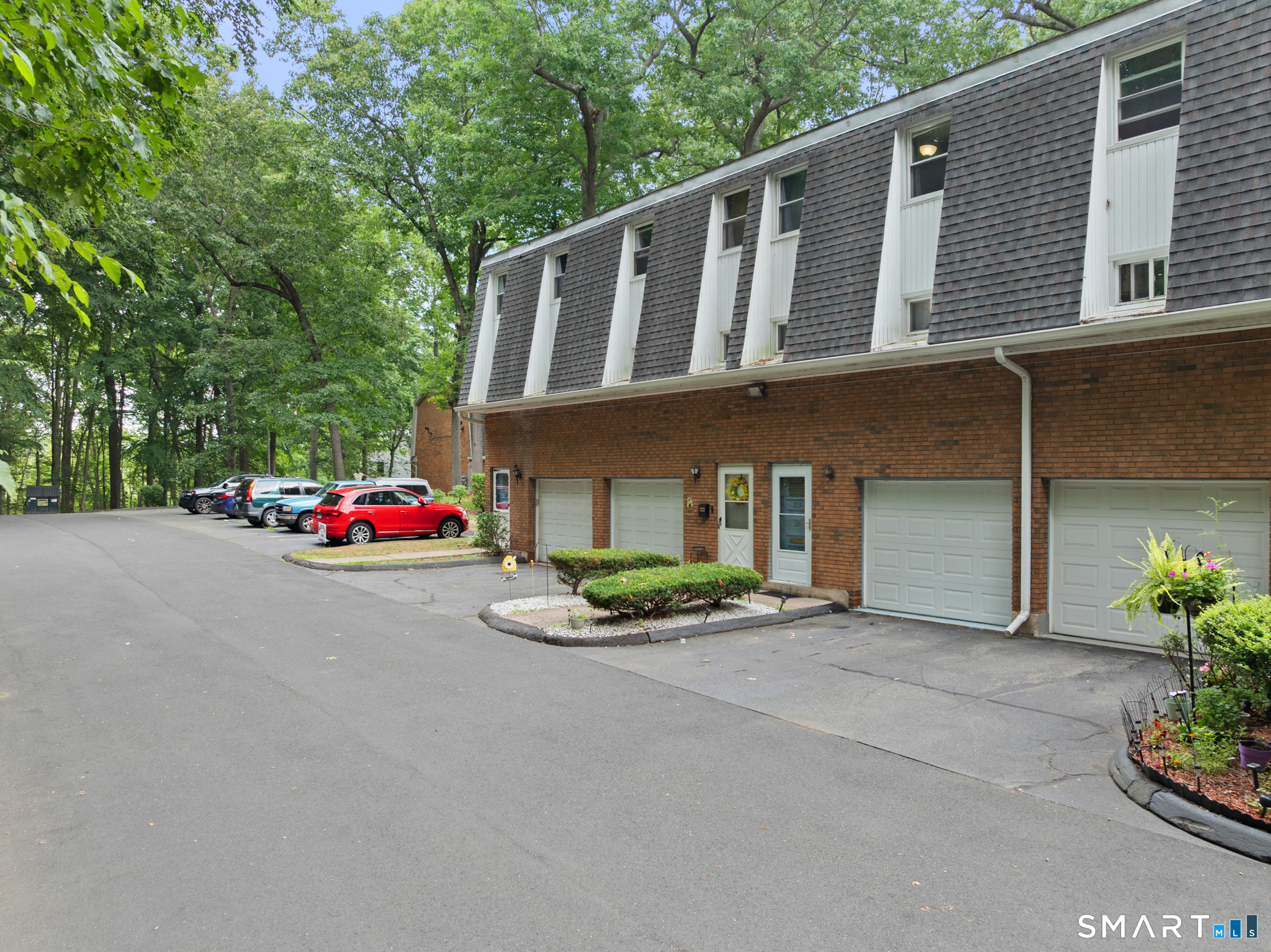 323 Dunfey 323 Lane Property Photo 34