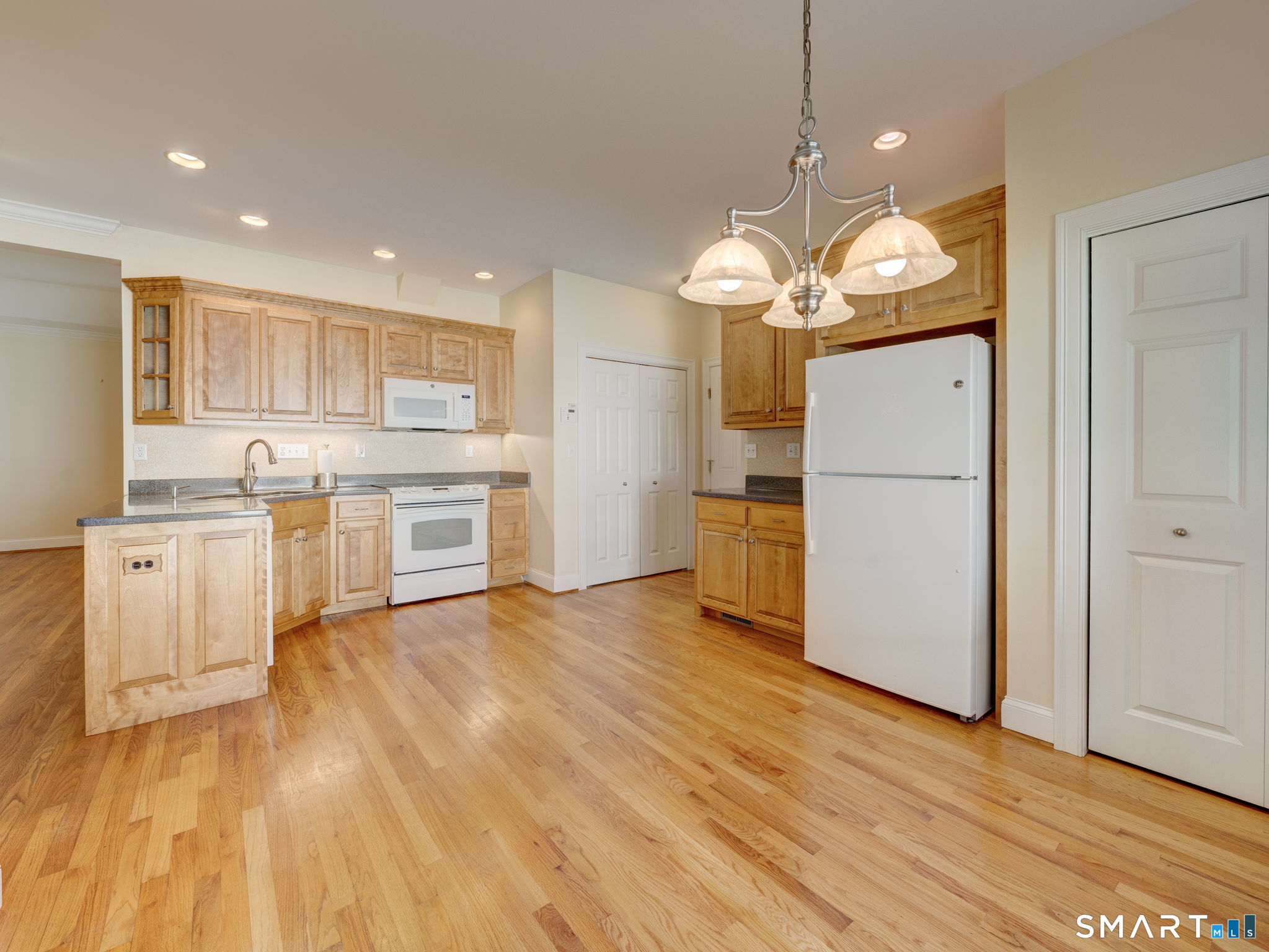 29 Cheney Lane Property Photo 11