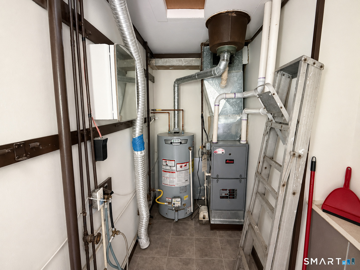 298 New Litchfield Street Property Photo 15