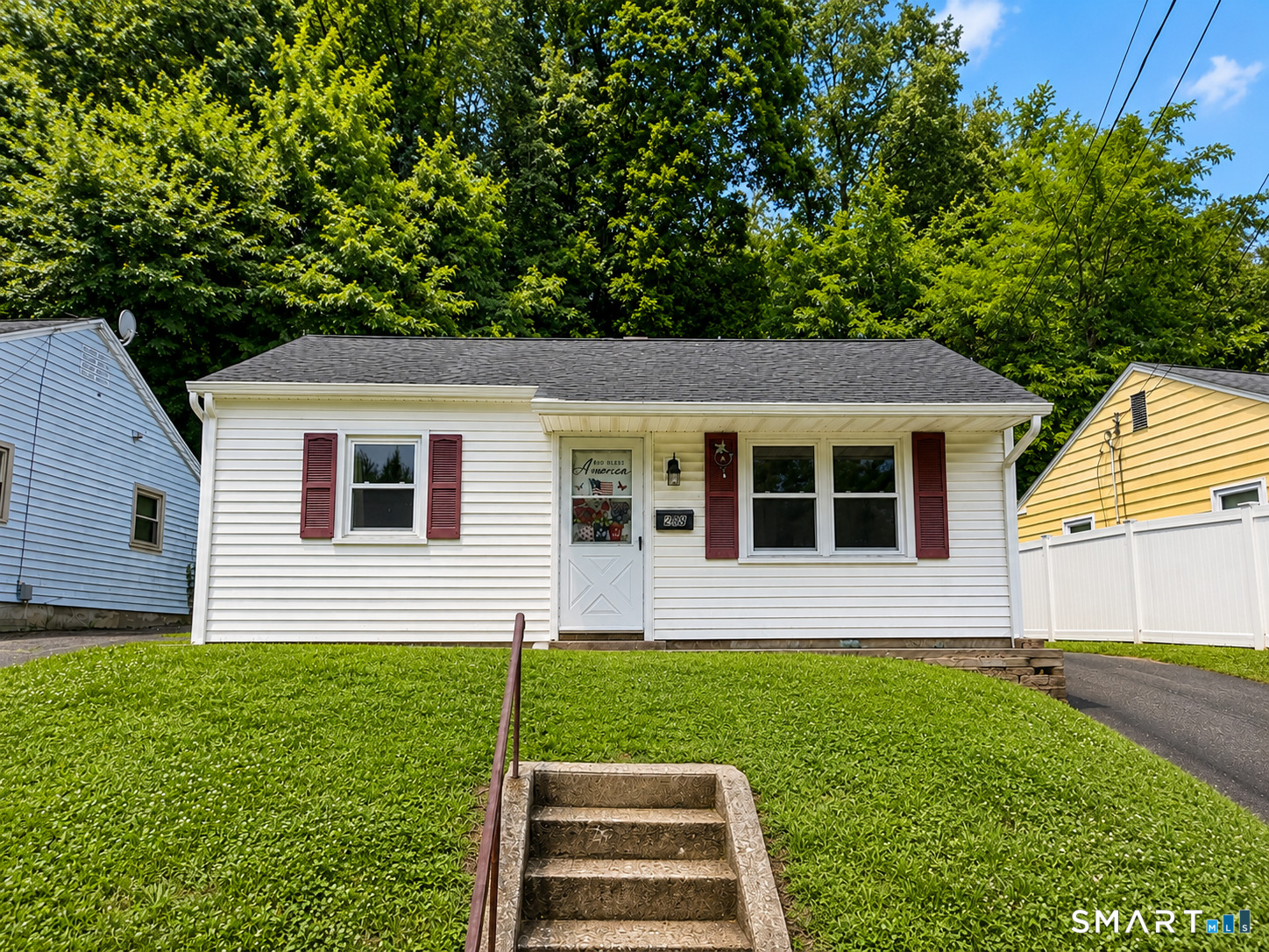 298 New Litchfield Street Property Photo 17