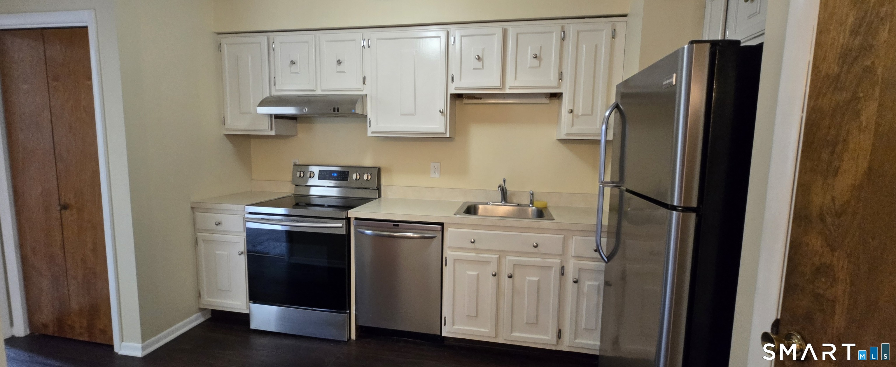 1300 Capitol C Avenue Property Photo 9