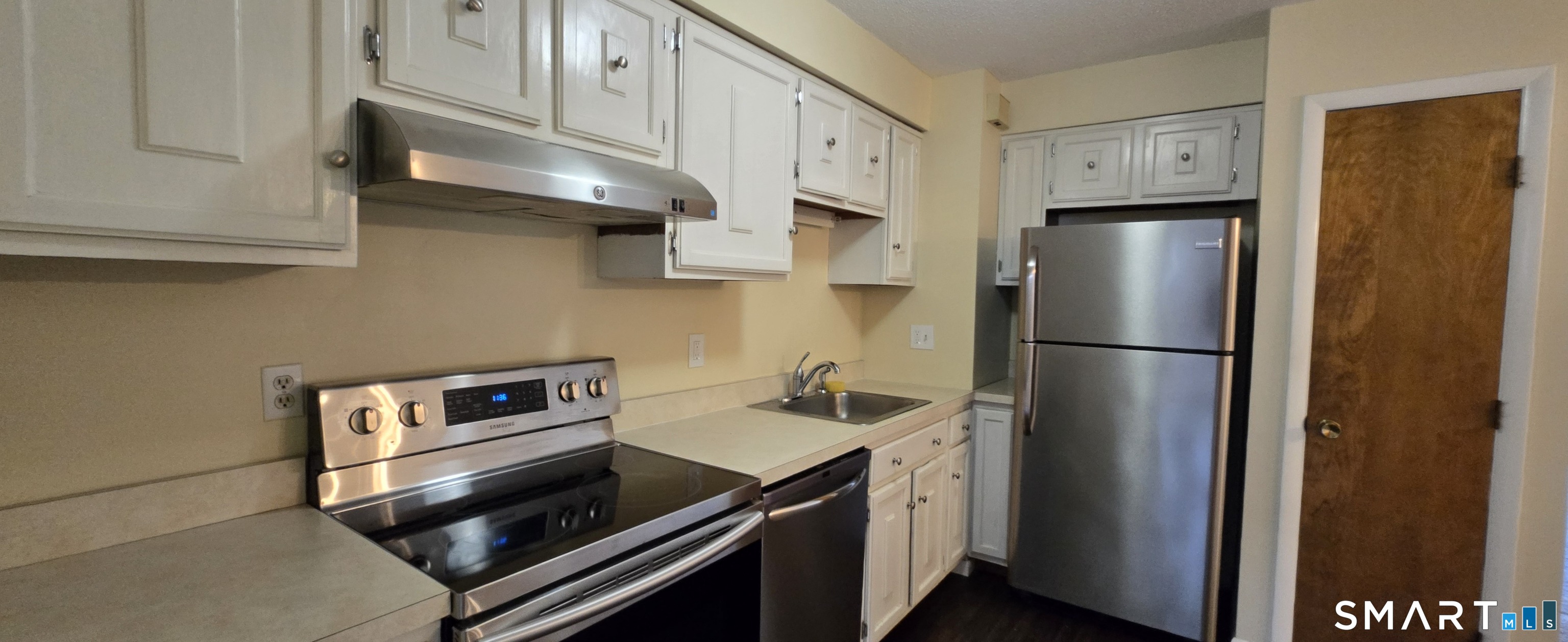 1300 Capitol C Avenue Property Photo 13
