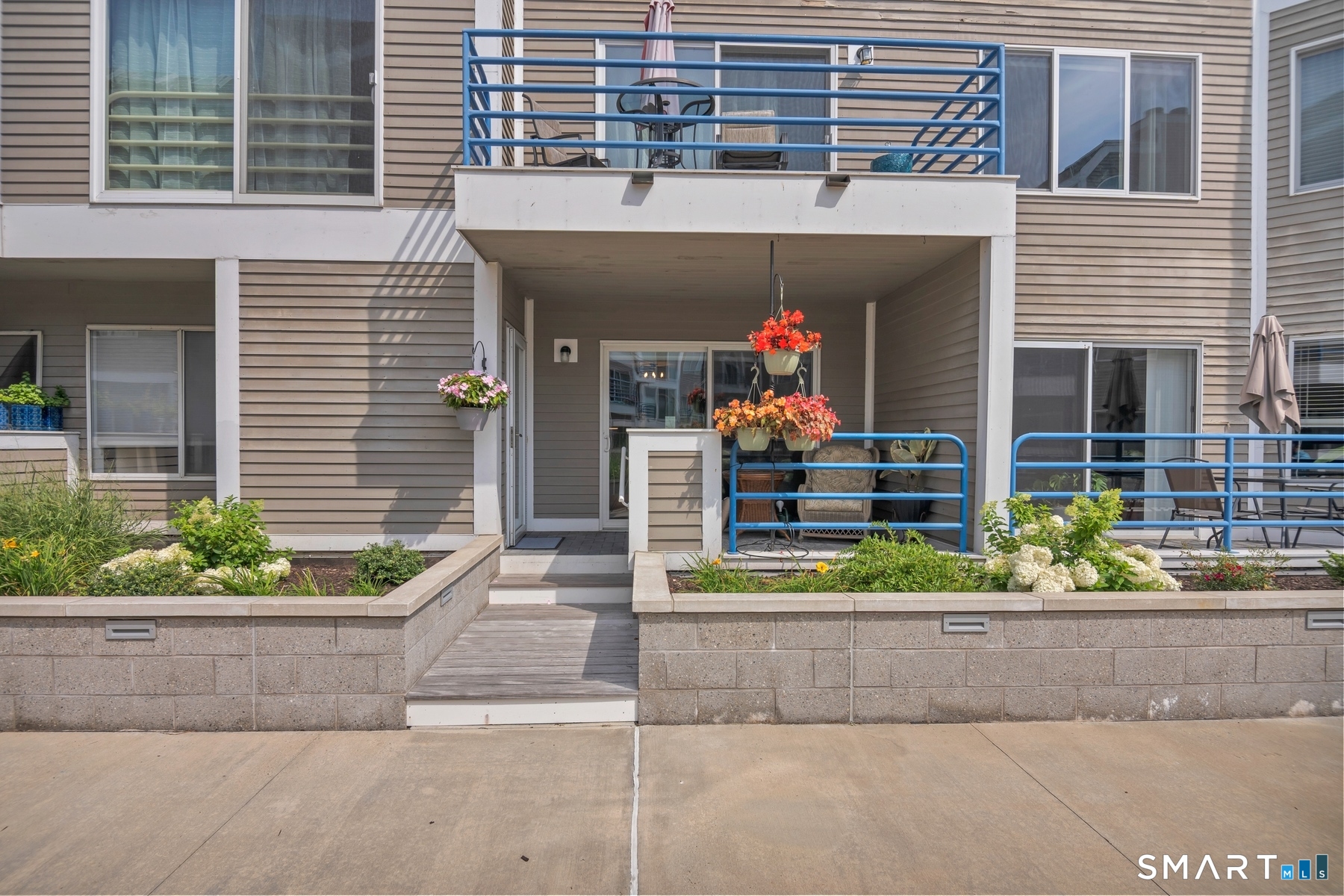 51 Harbour 51 Close Property Photo 1