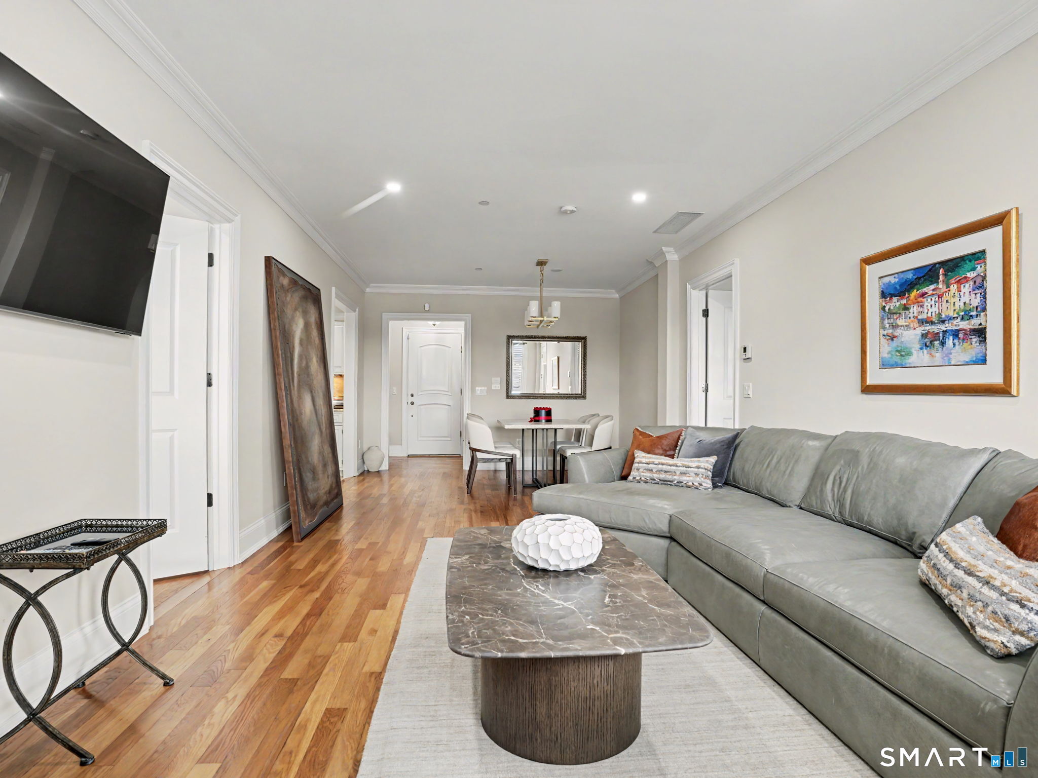 136 East 4b Avenue Property Photo 17