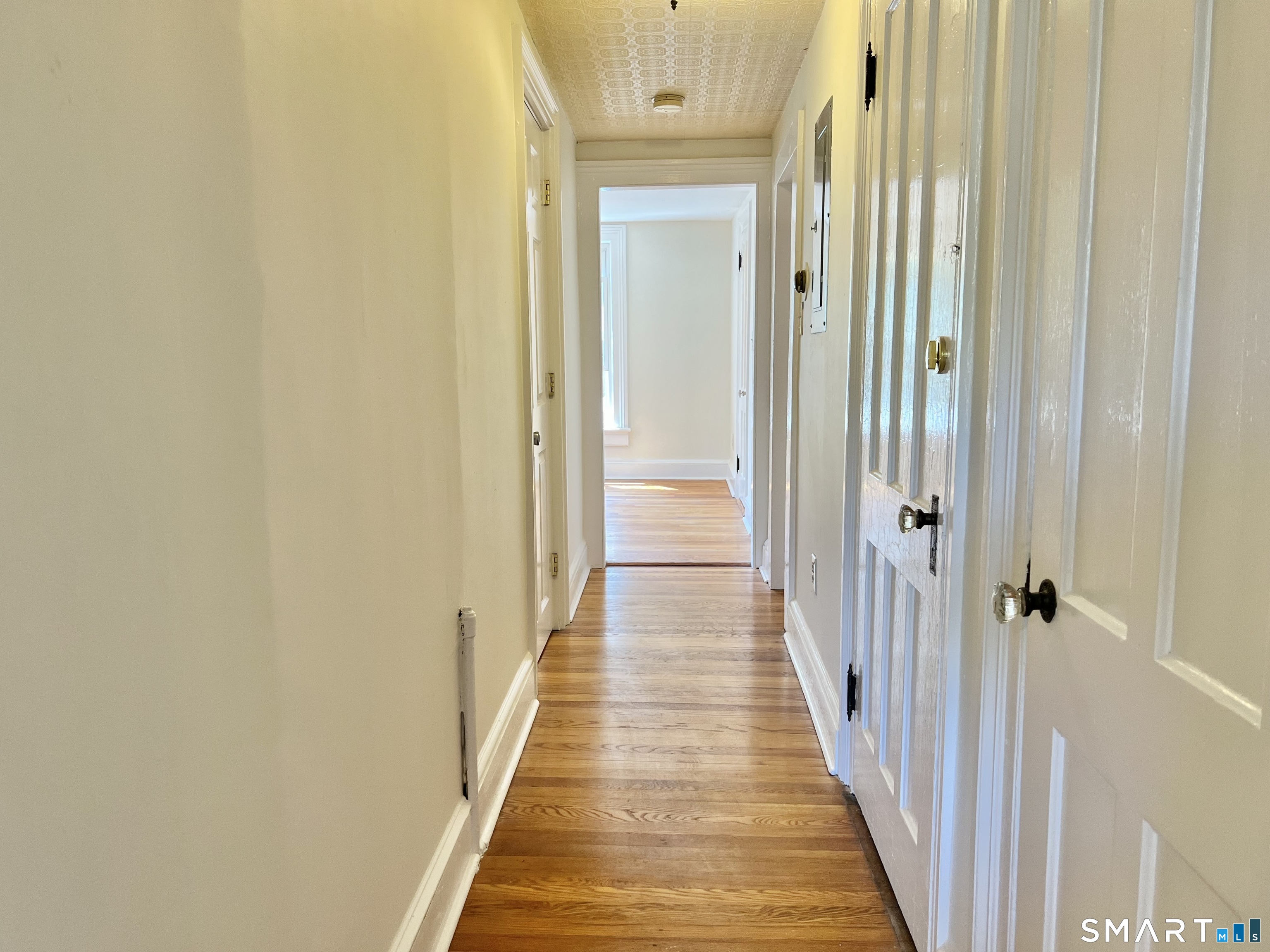 1596 Main 2nd Floor Street Property Photo 6