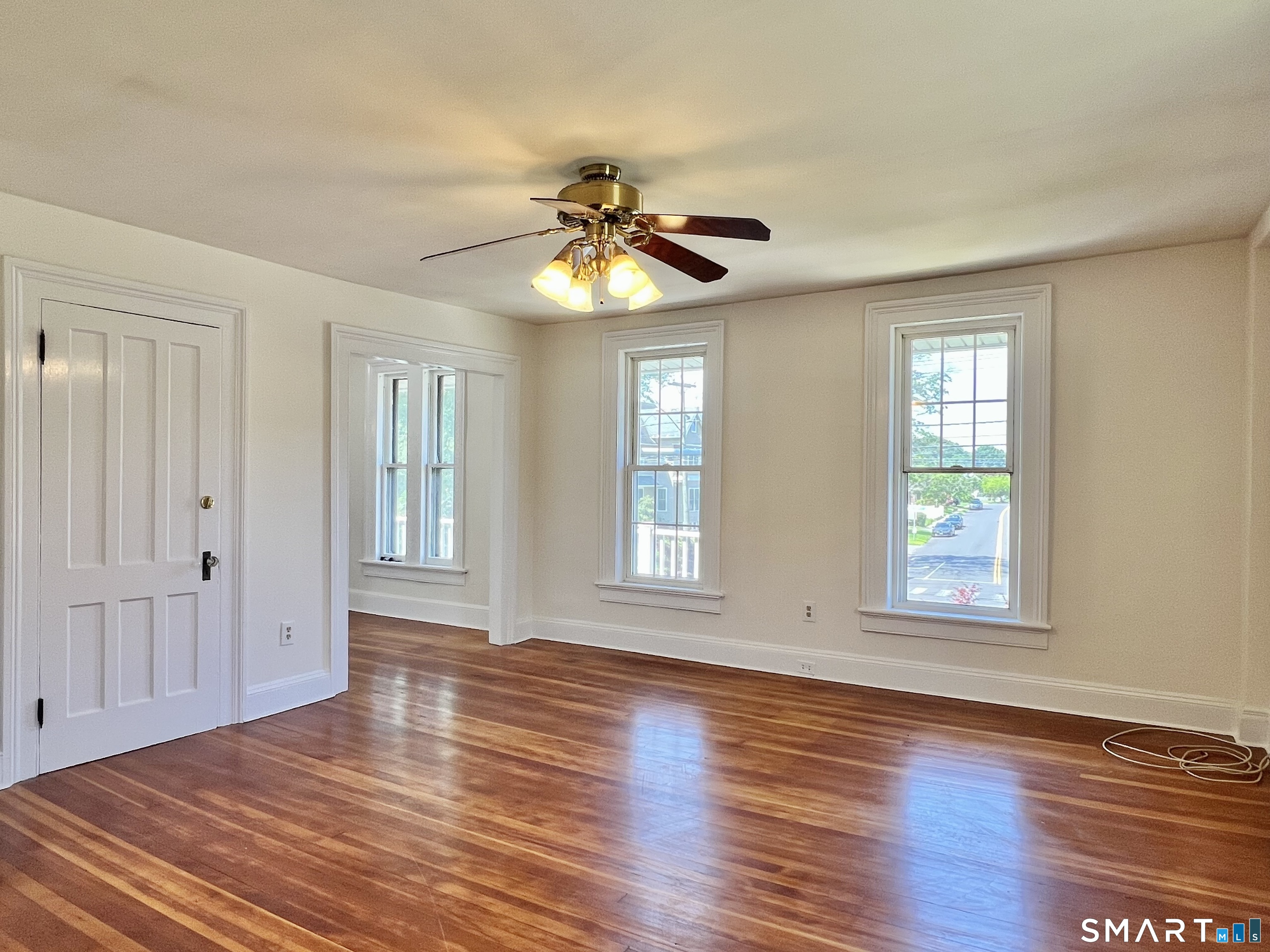 1596 Main 2nd Floor Street Property Photo 12