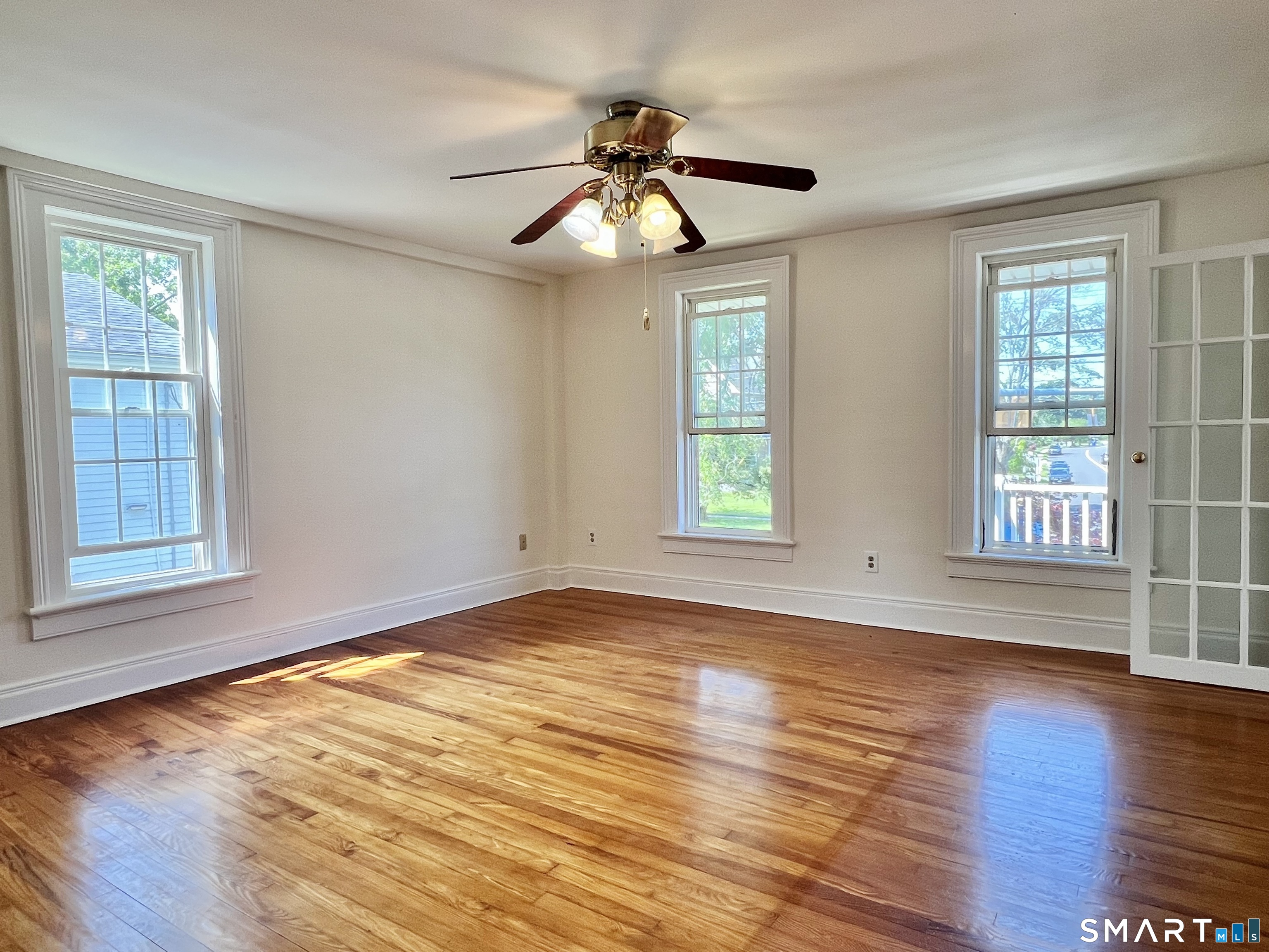 1596 Main 2nd Floor Street Property Photo 15