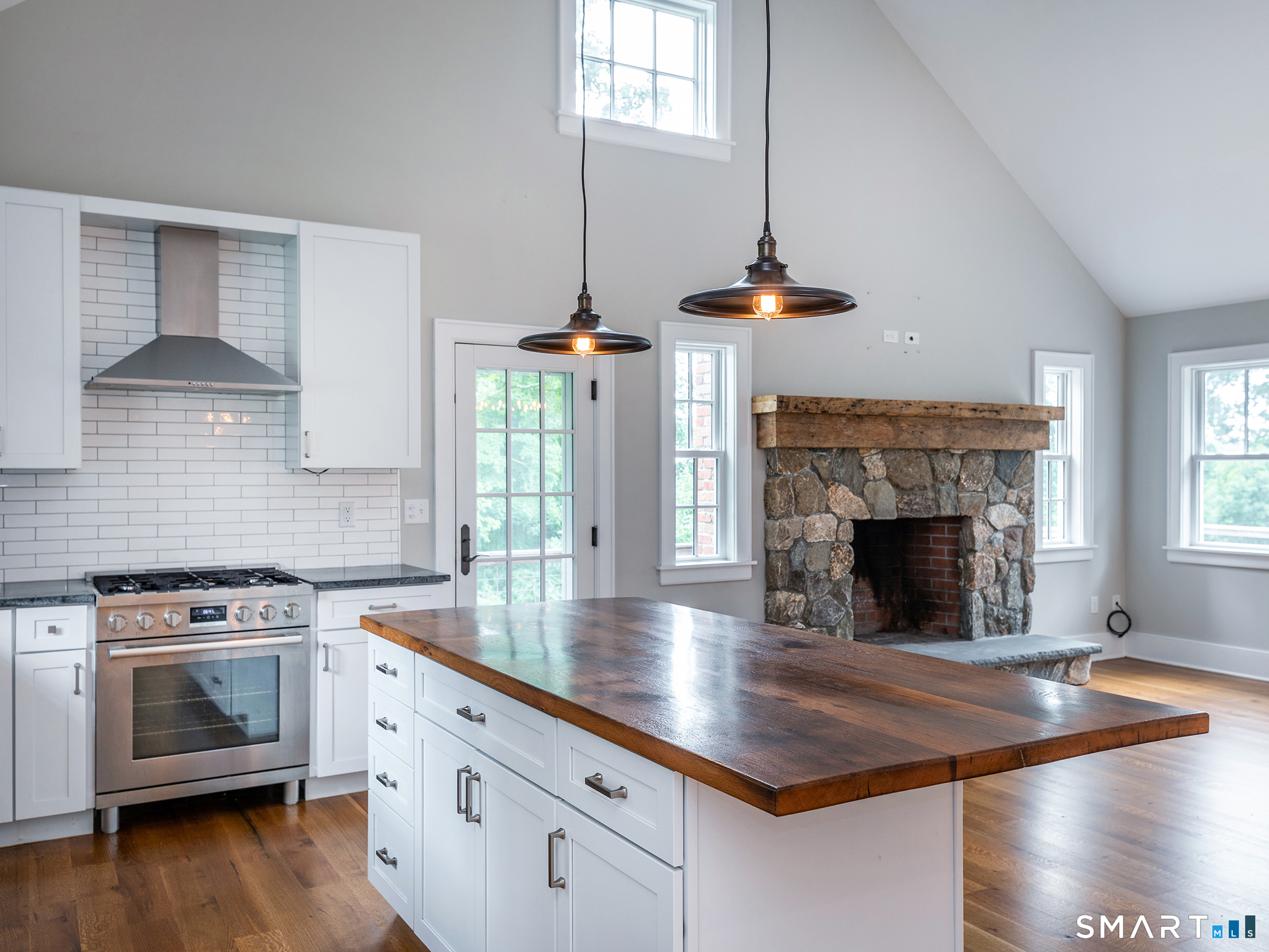 21 Hemlock Road Property Photo 10