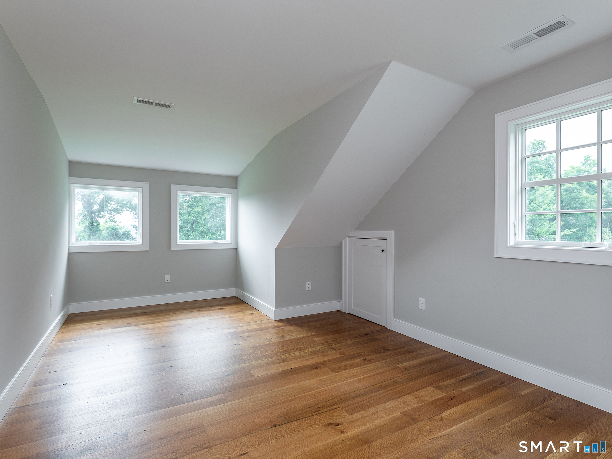 21 Hemlock Road Property Photo 16