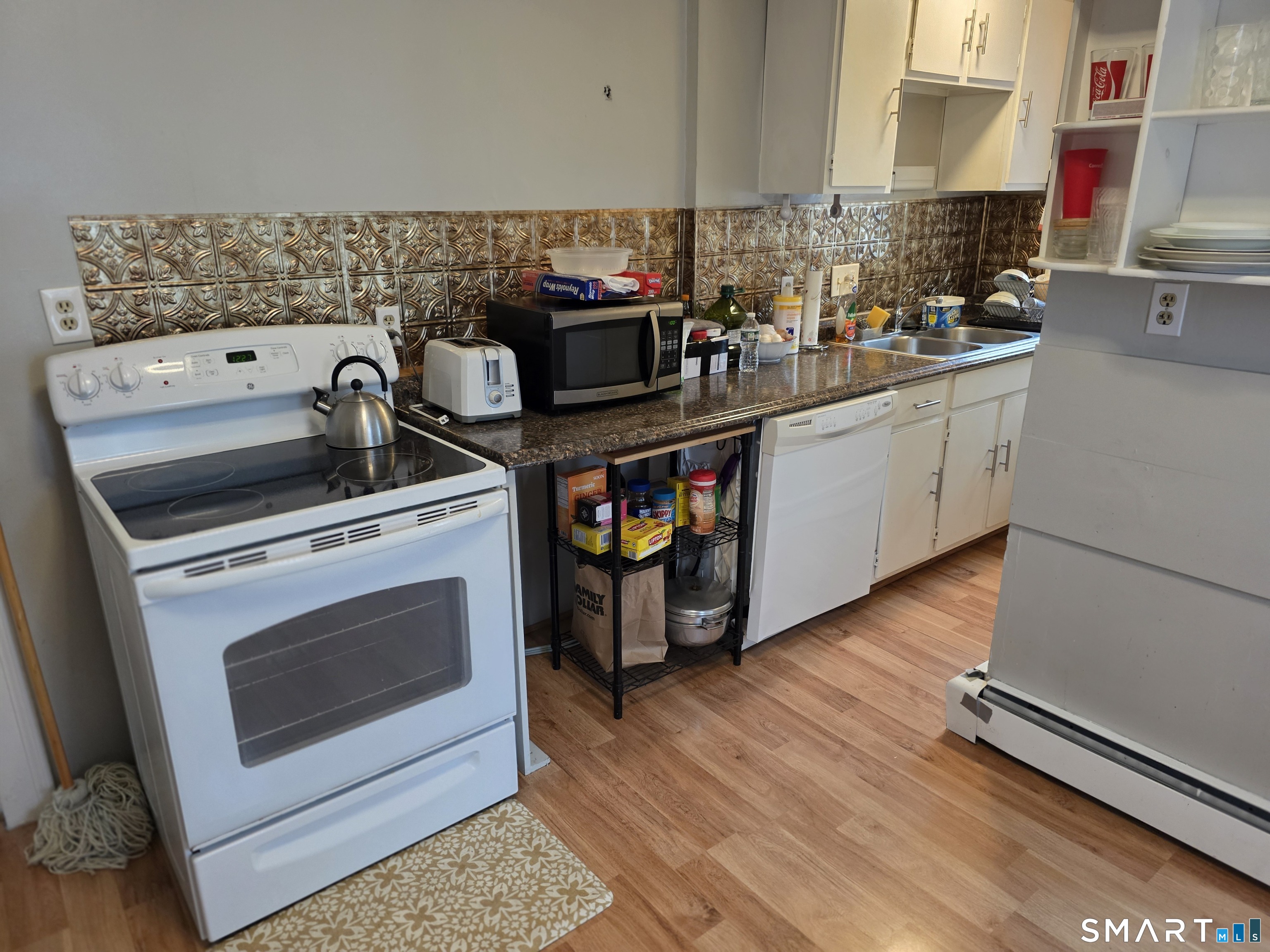 40 Englewood Avenue Property Photo 7