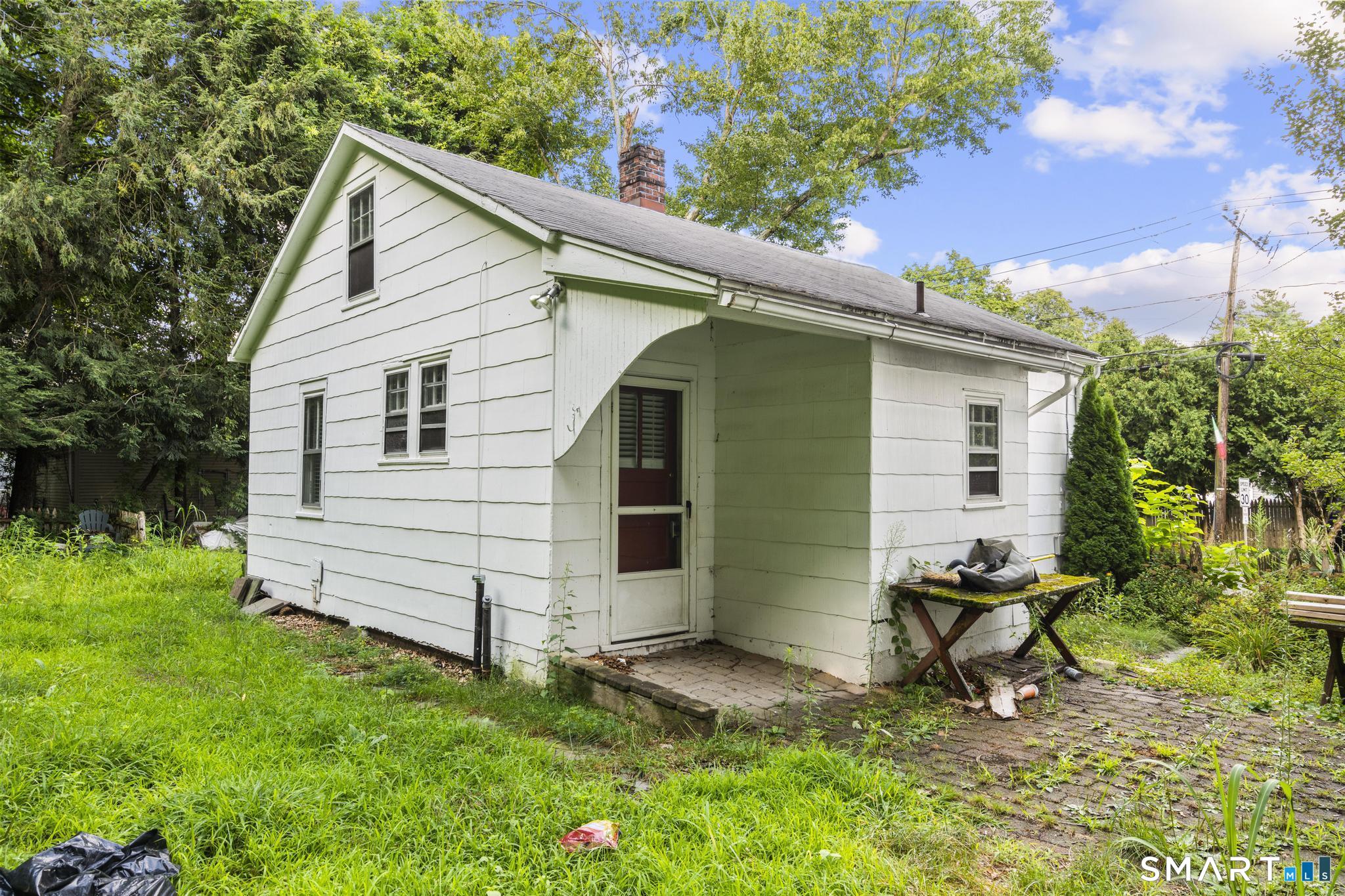 41 Old Farms Road Property Photo 12