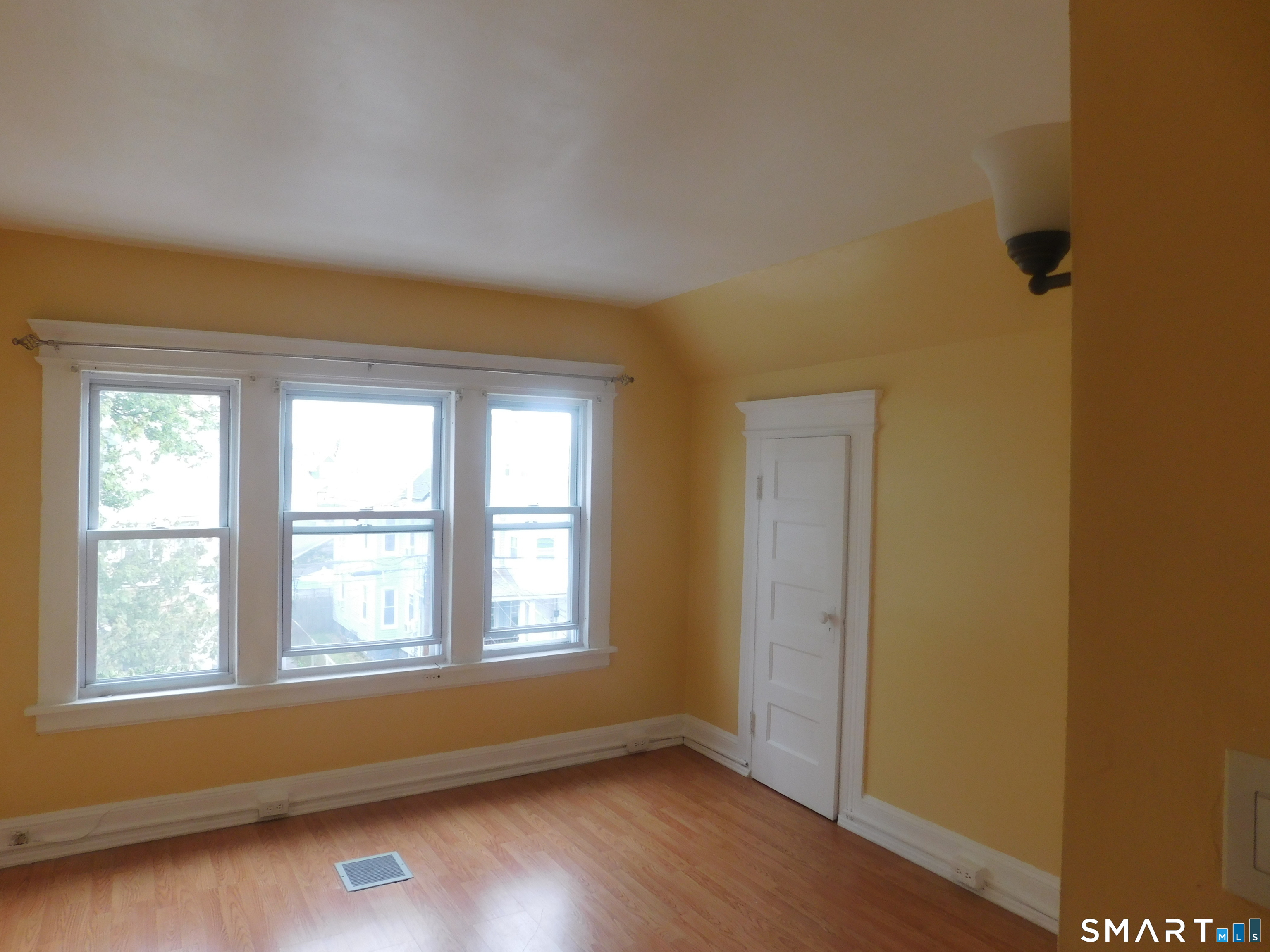 199 Whitney 3 Avenue Property Photo 6