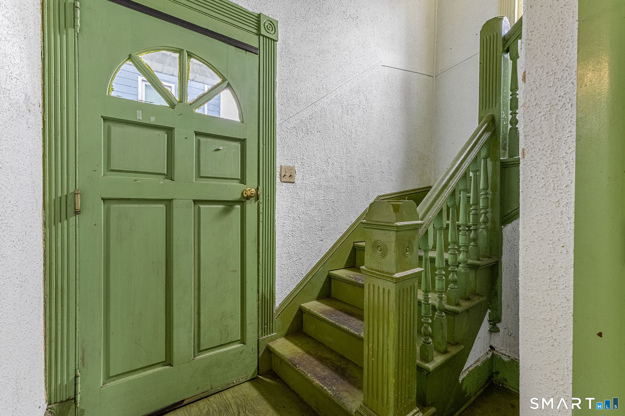 380 Chestnut Street Property Photo 3
