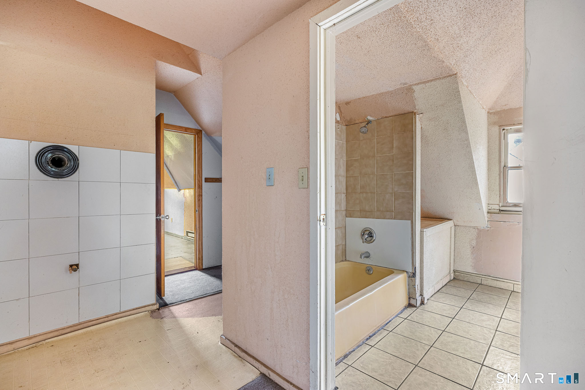 380 Chestnut Street Property Photo 23