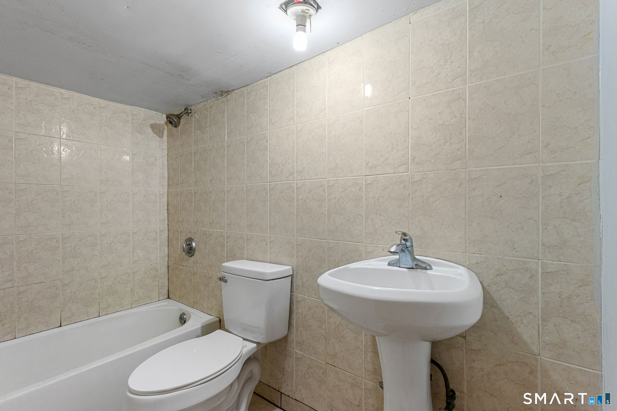 380 Chestnut Street Property Photo 27