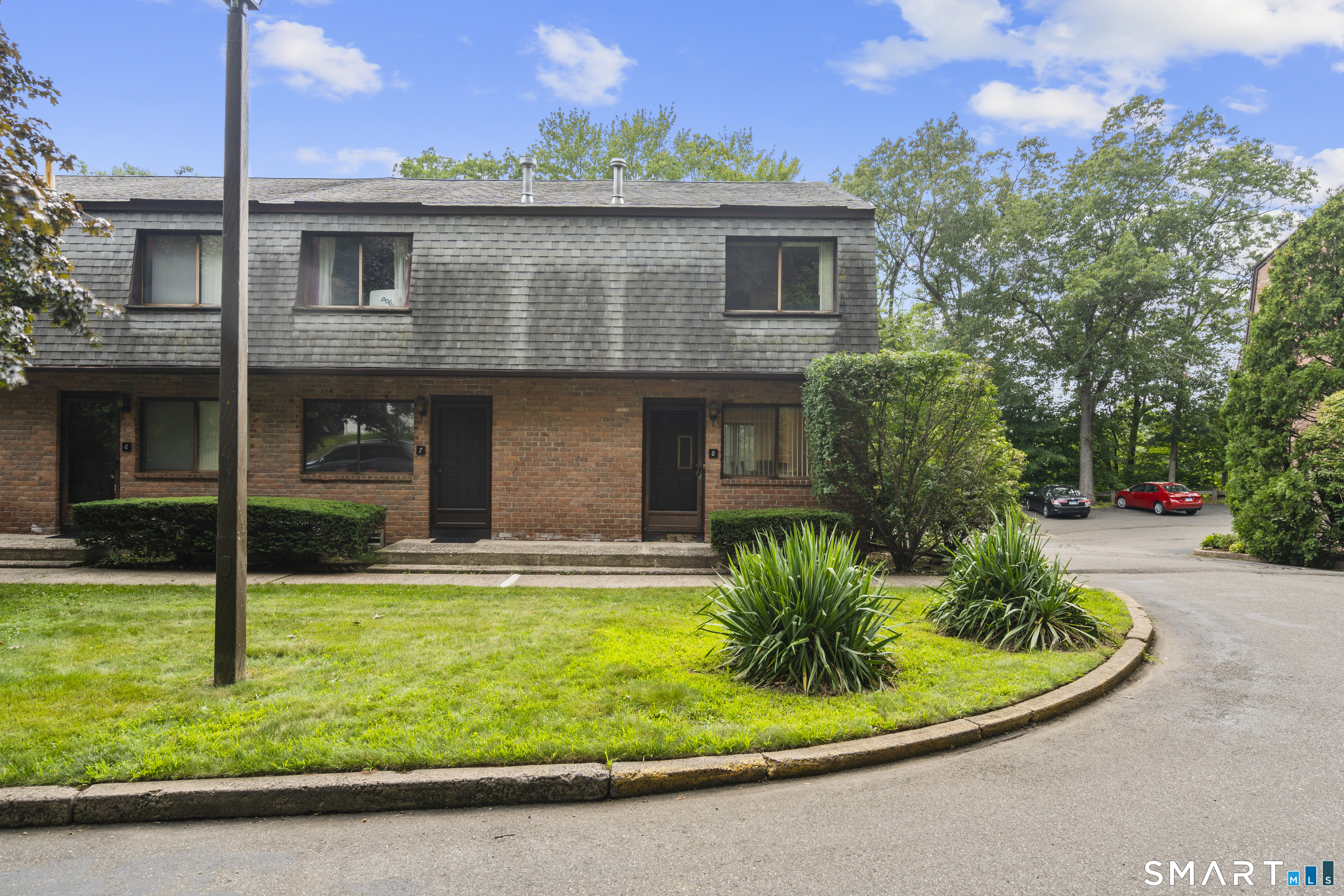 38 Trafford 8 Street Property Photo 1