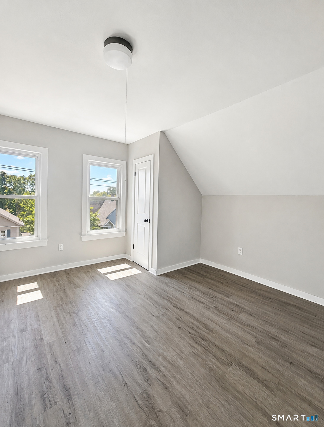 187 Hart 3 Street Property Photo 6