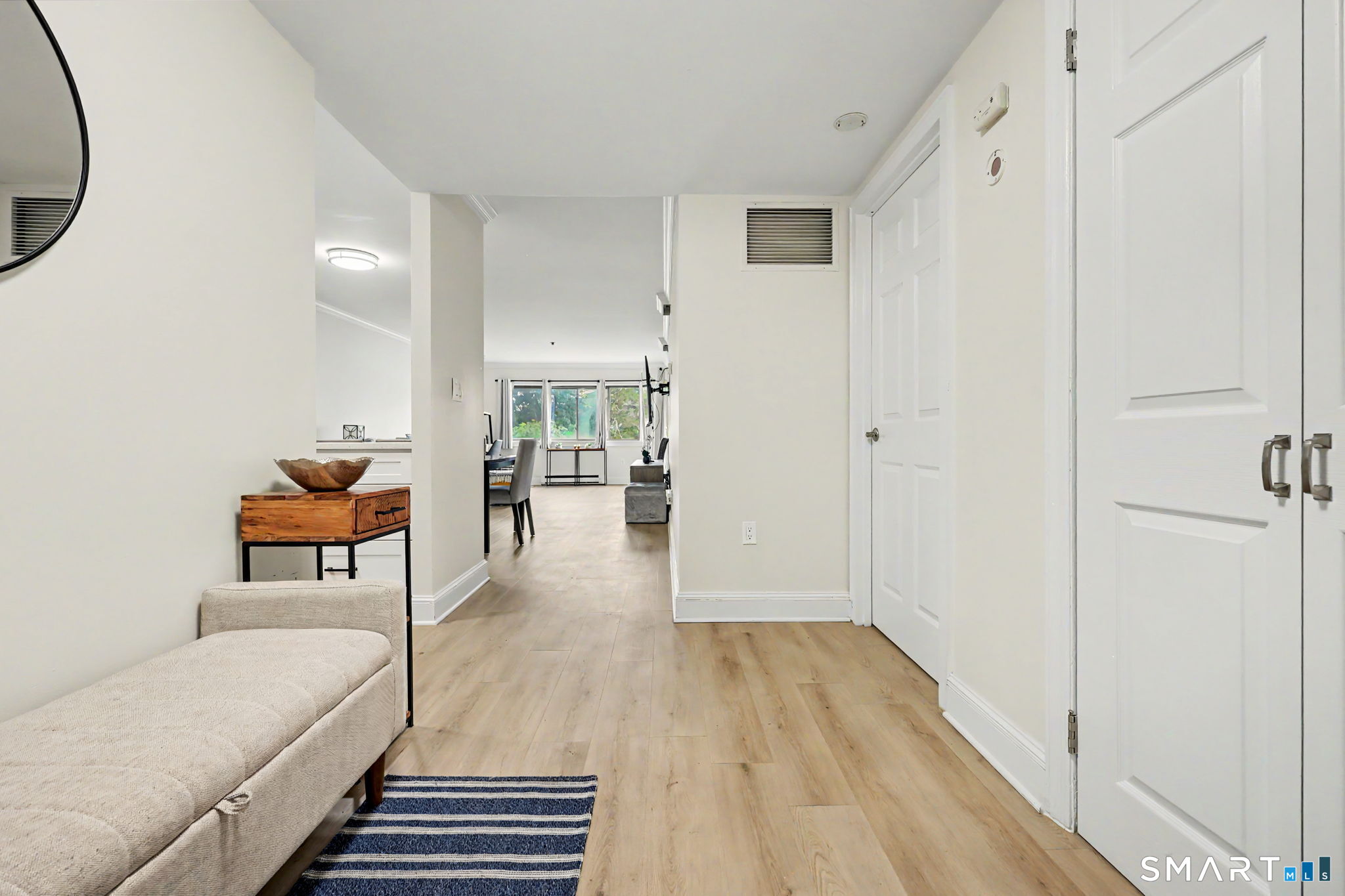 1633 Washington 3f Boulevard Property Photo 2