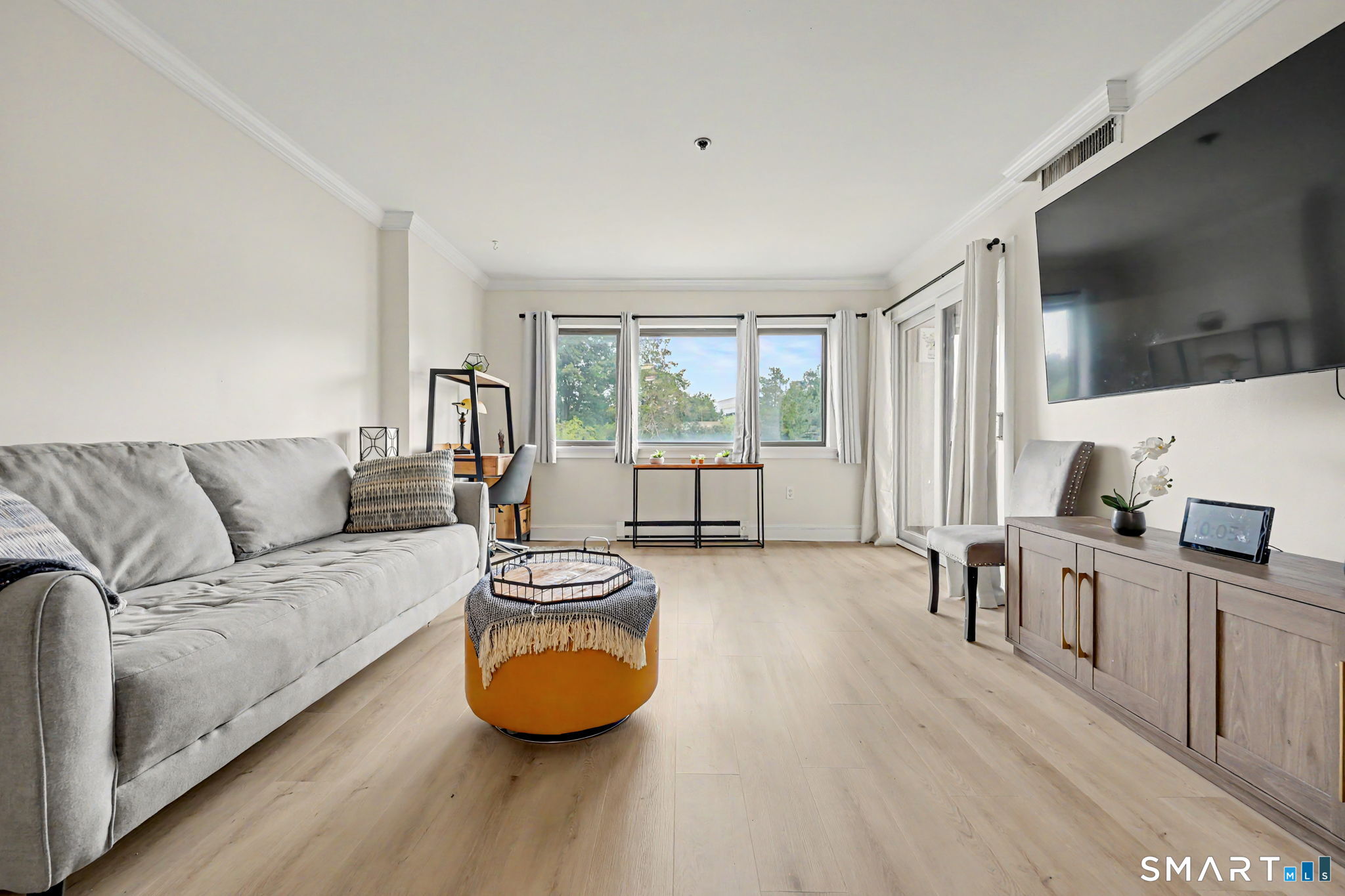 1633 Washington 3f Boulevard Property Photo 6