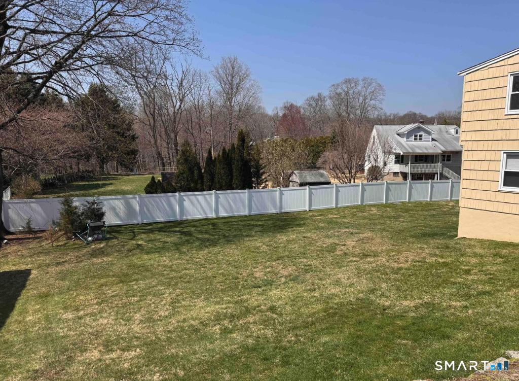 530 River Road Property Photo 9