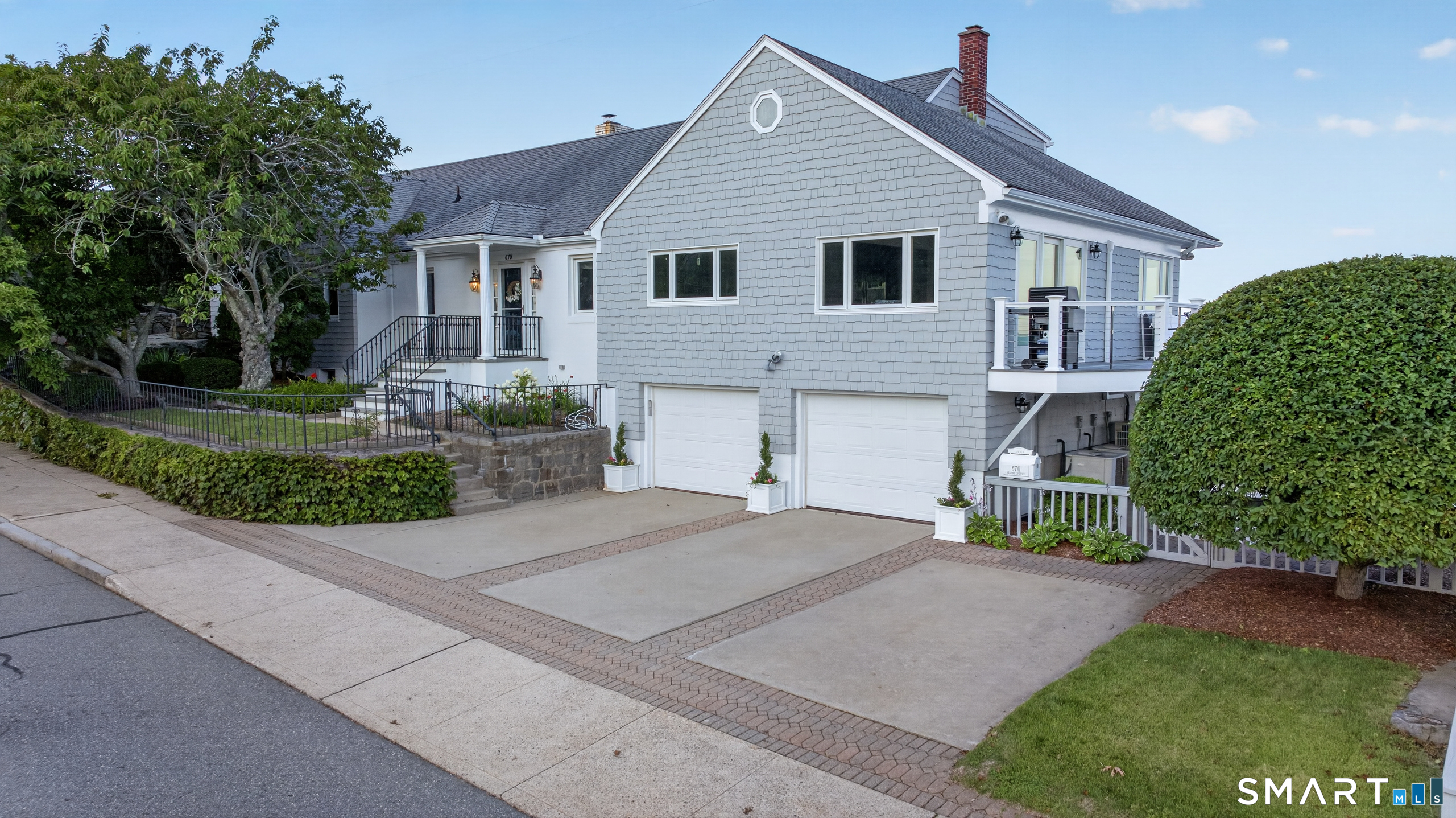 670 Pequot Avenue Property Photo 6