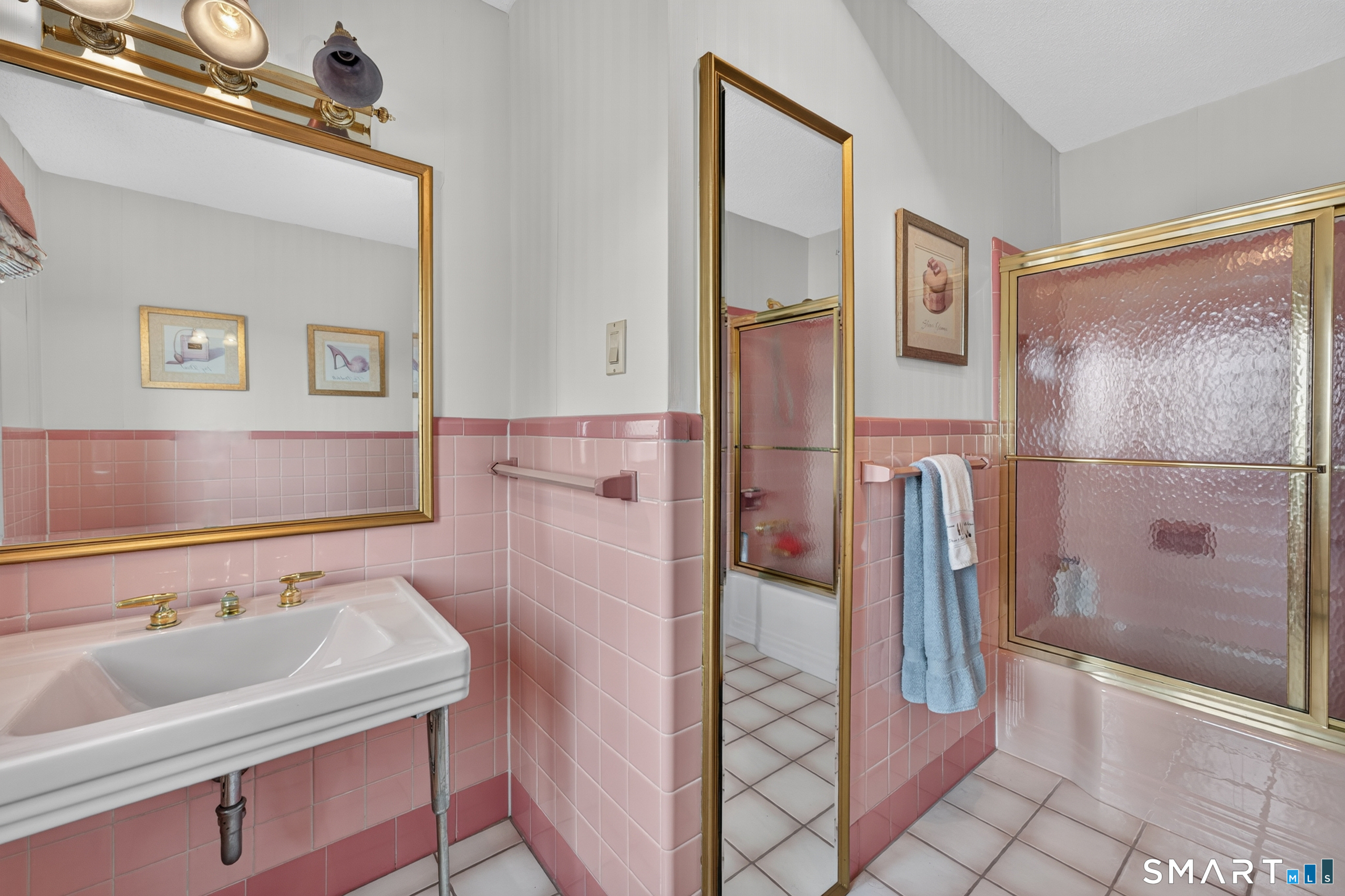 670 Pequot Avenue Property Photo 25