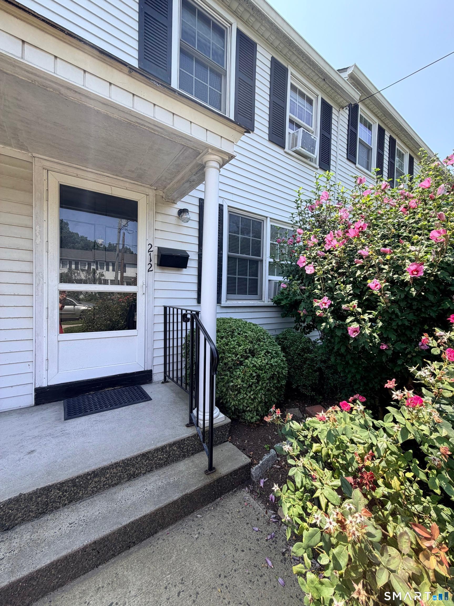212 Sylvan Knoll Road Property Photo 1