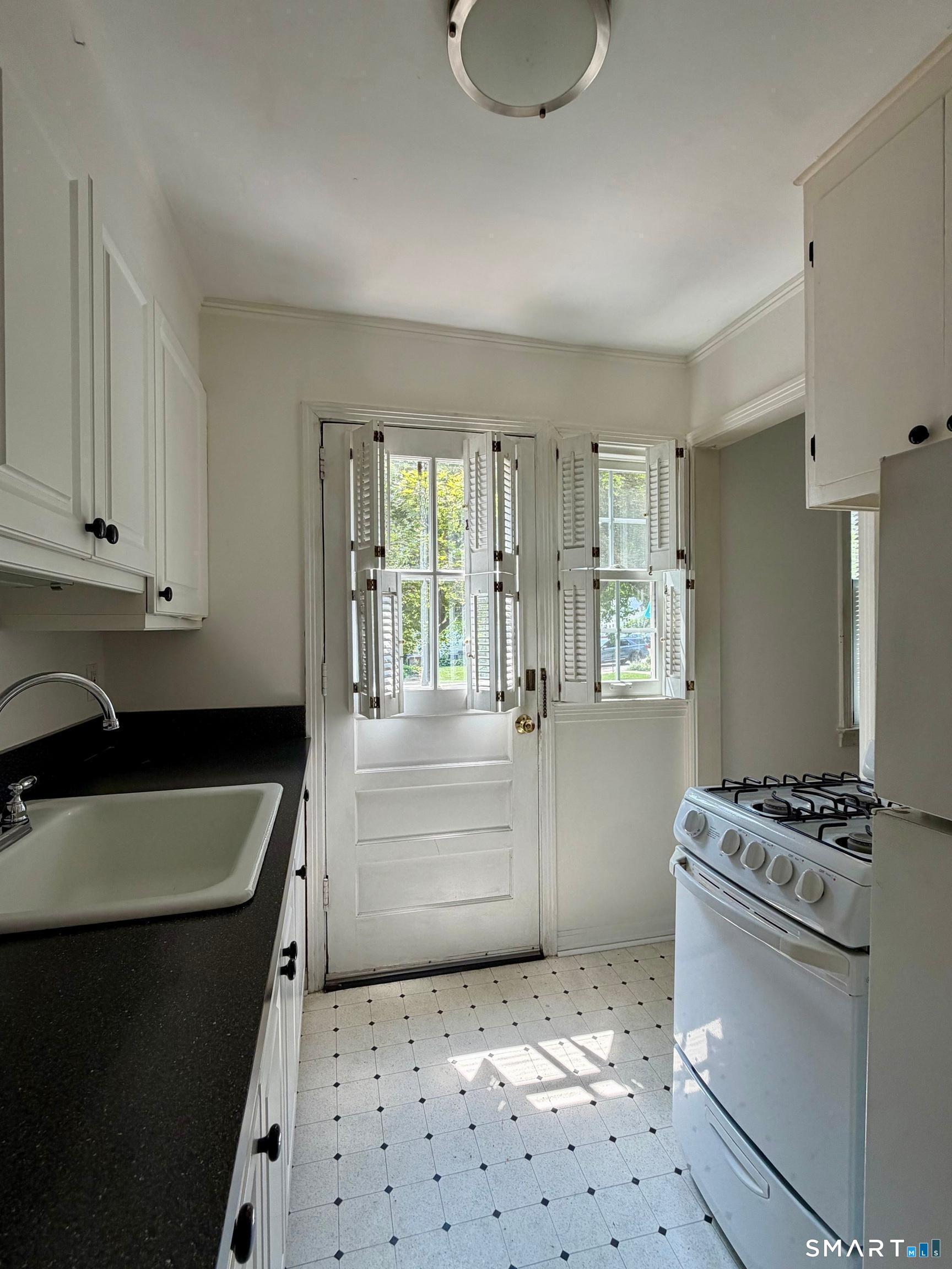 212 Sylvan Knoll Road Property Photo 12