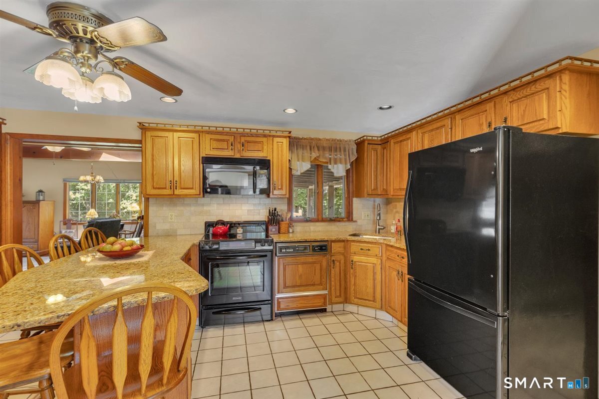 28 Centerbrook Road Property Photo 6