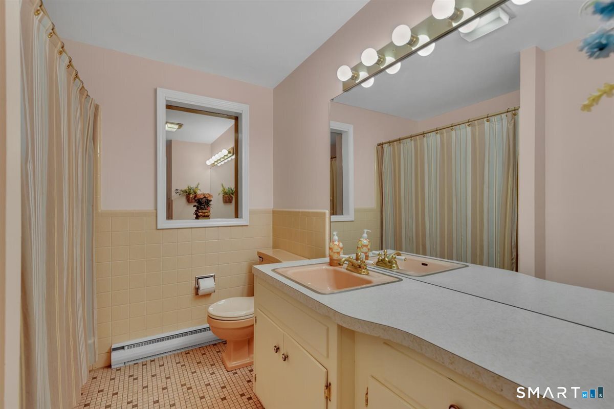 28 Centerbrook Road Property Photo 18