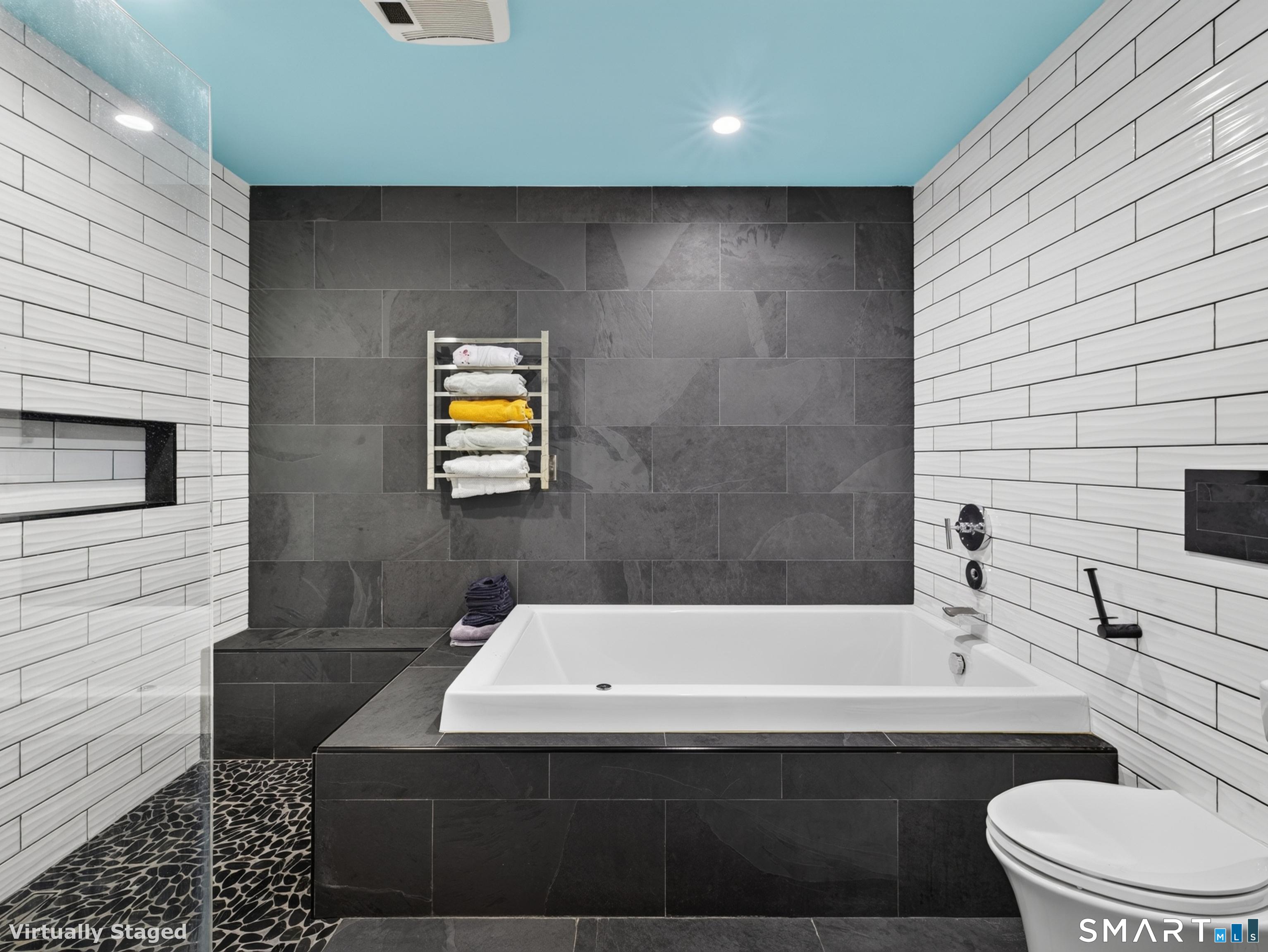 2 Mansfield Grove 165 Road Property Photo 4