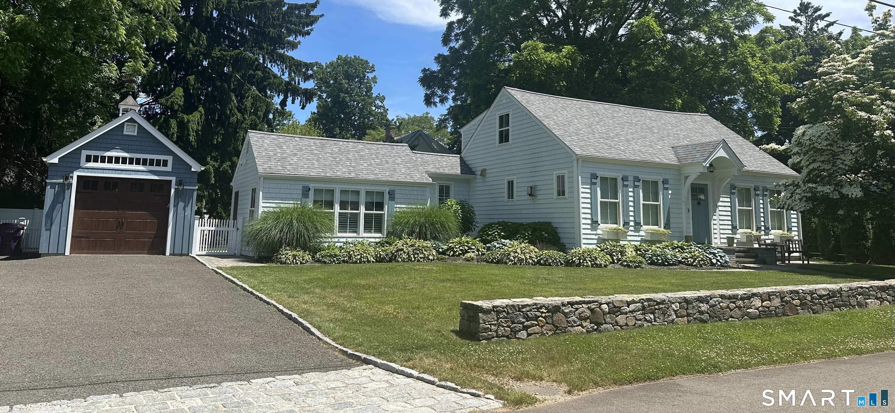 30 Lawson Drive Property Photo 1