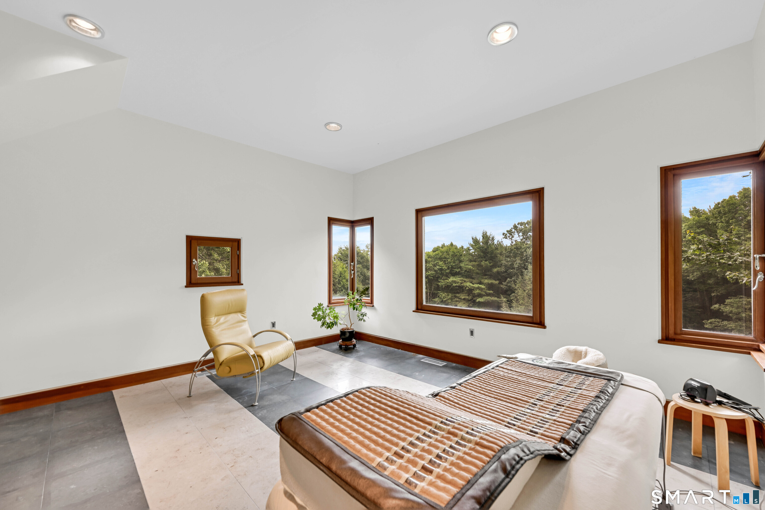 27 Ridge Road Property Photo 15