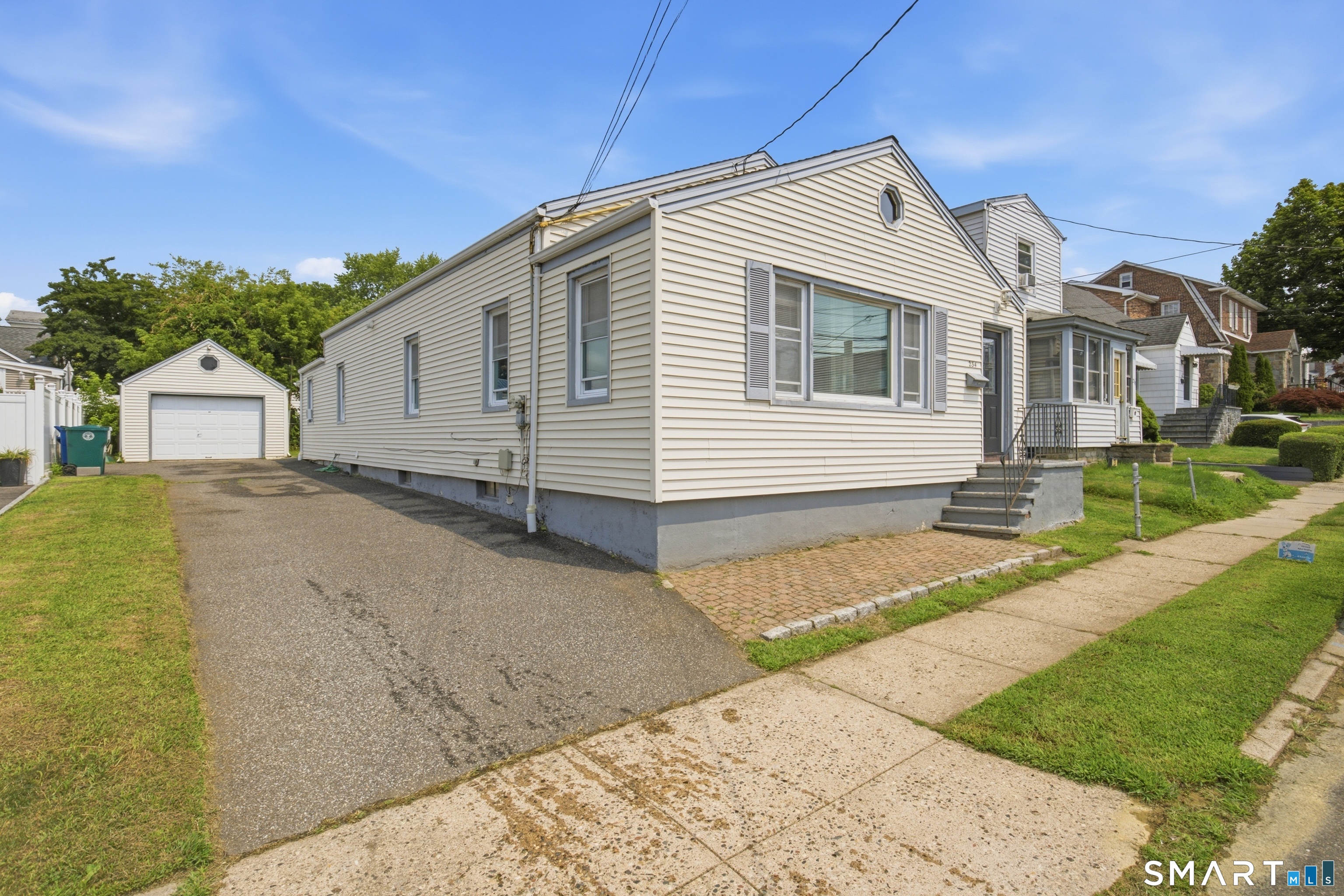 234 Hollister Street Property Photo 2