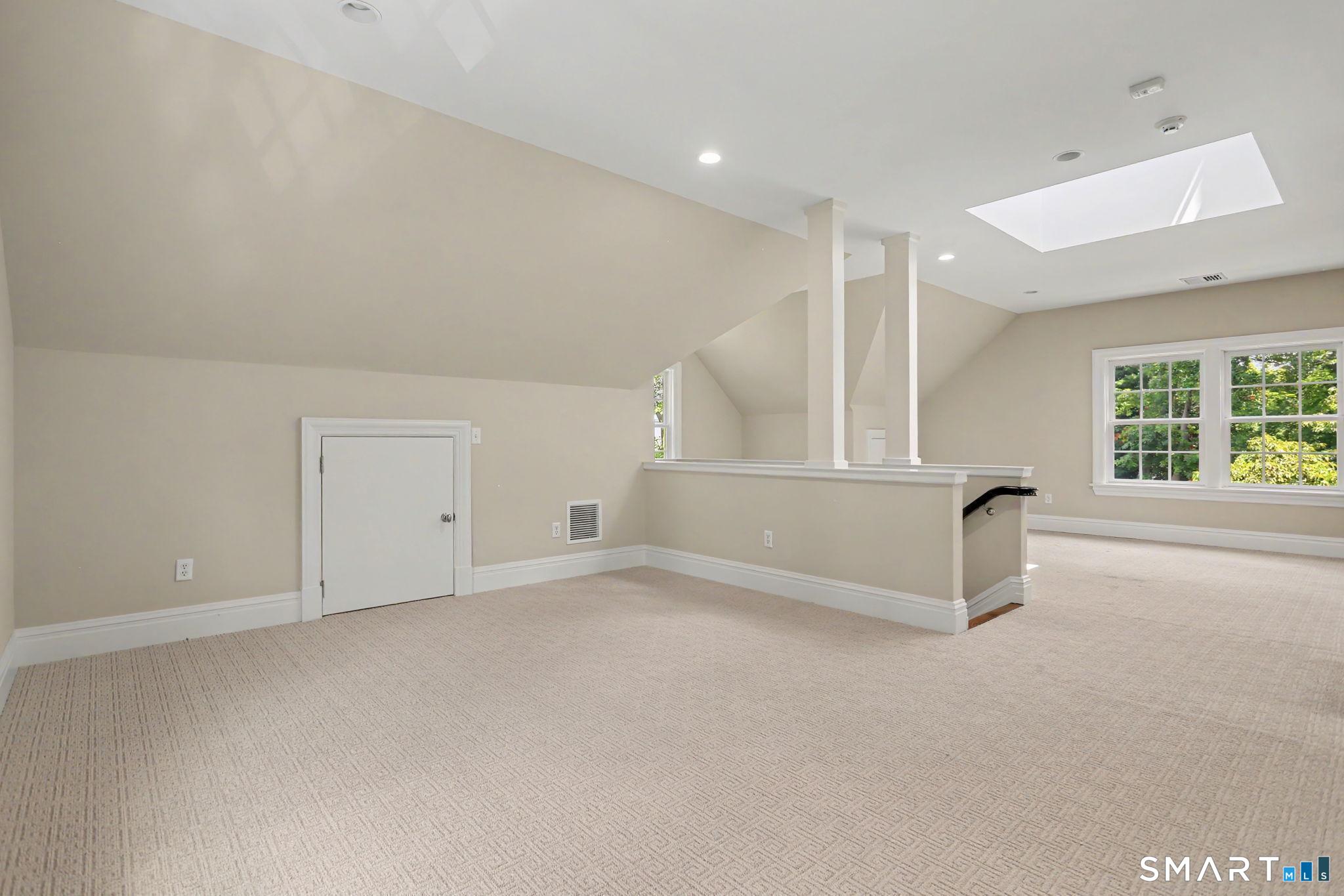 31 Richmond Hill 31 Road Property Photo 33
