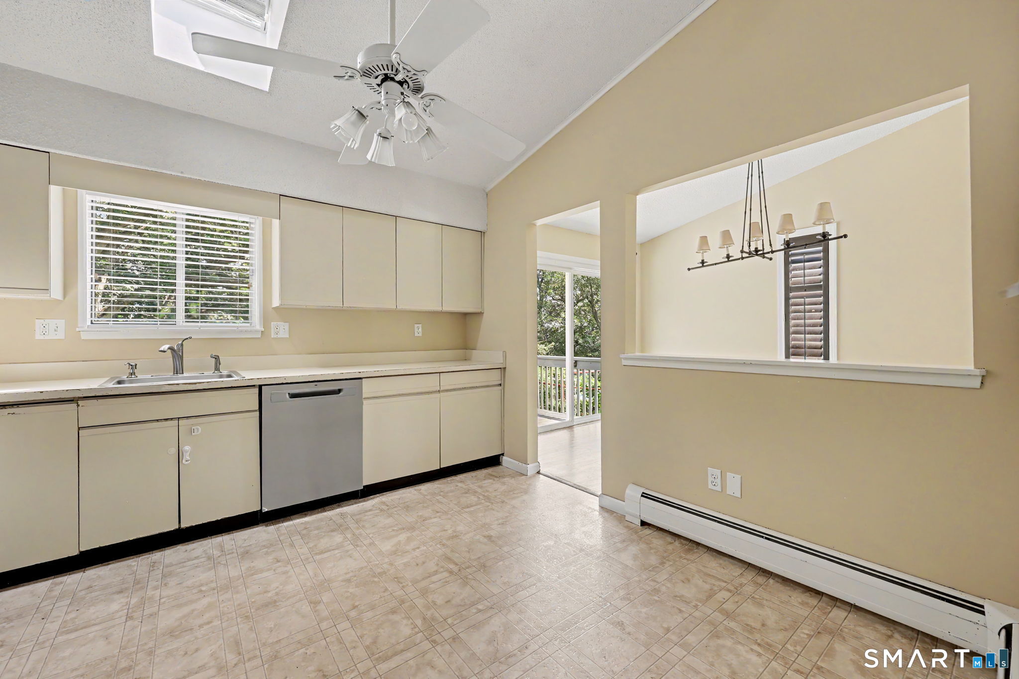 35 Bruce Drive Property Photo 10