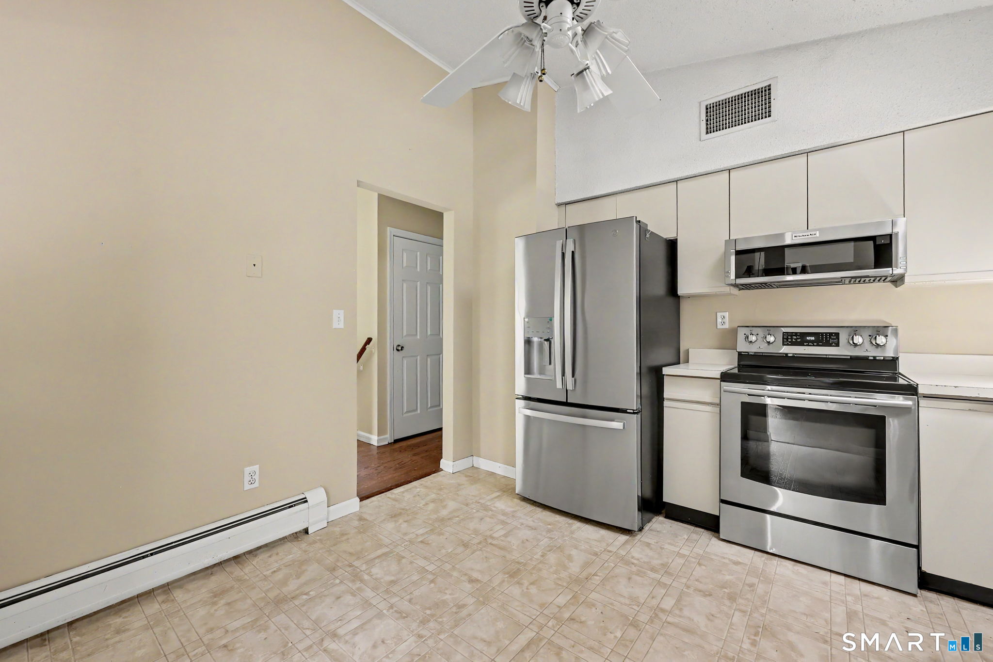 35 Bruce Drive Property Photo 12