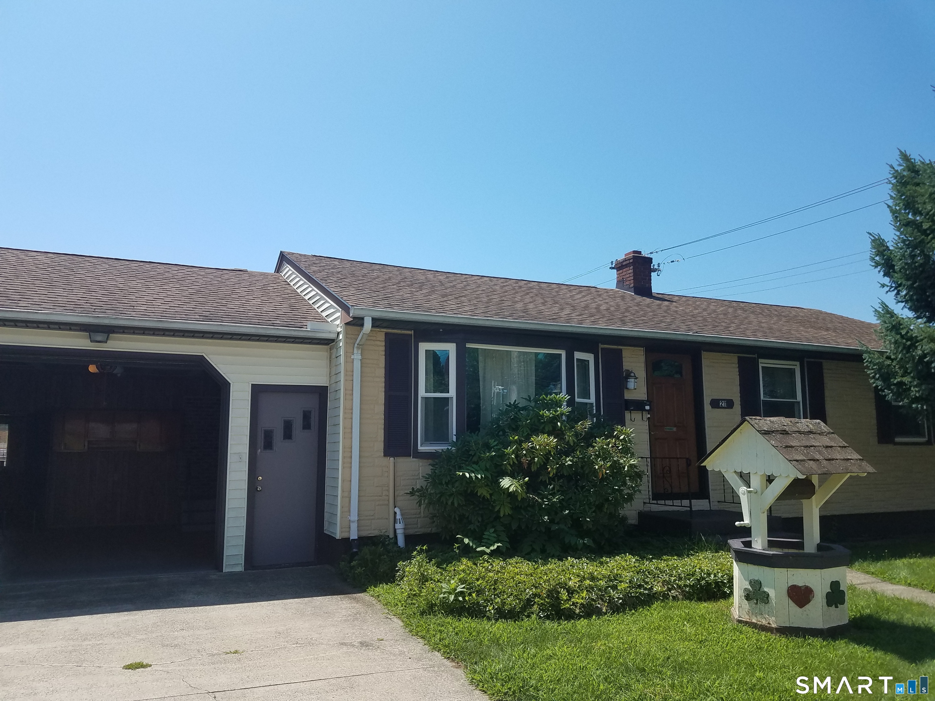 211 Melba Street Property Photo 1