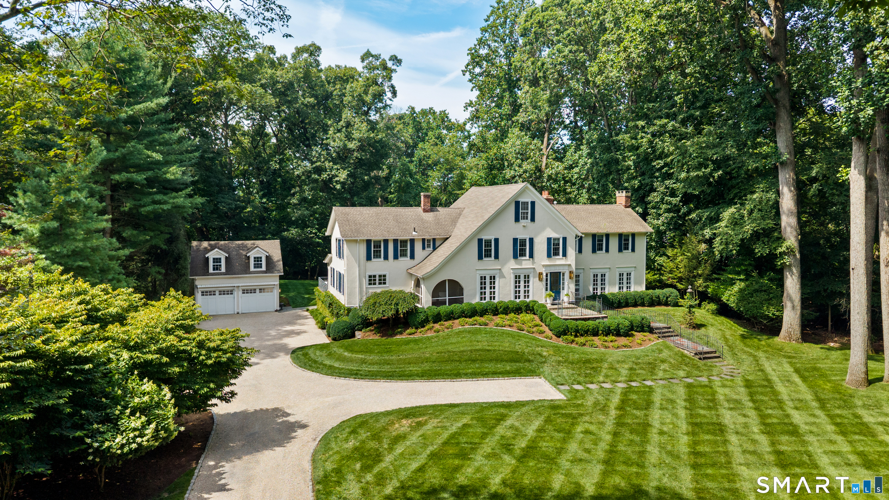 1123 Round Hill Road Property Photo 1