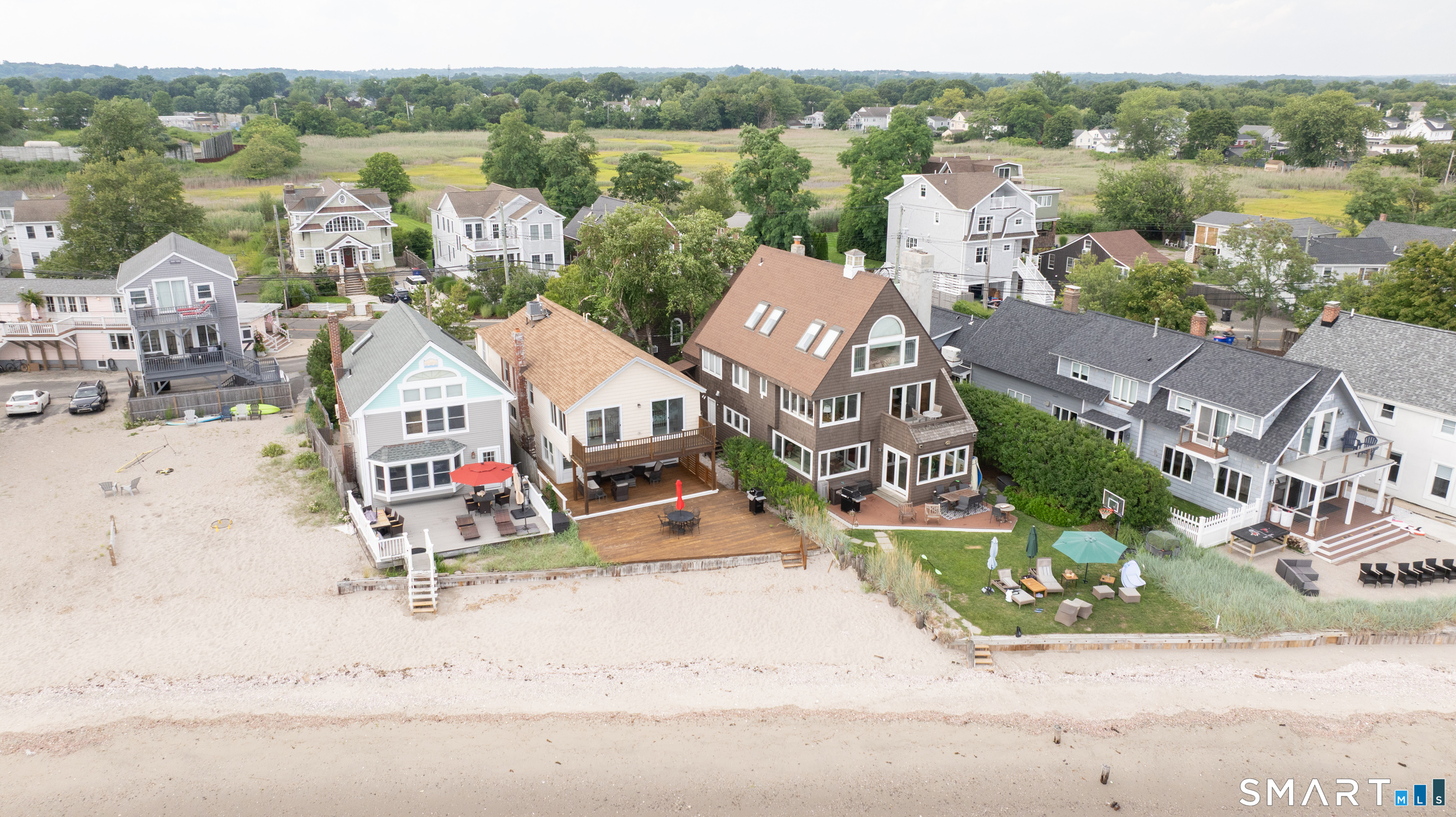 989 Fairfield Beach Road Property Photo 4