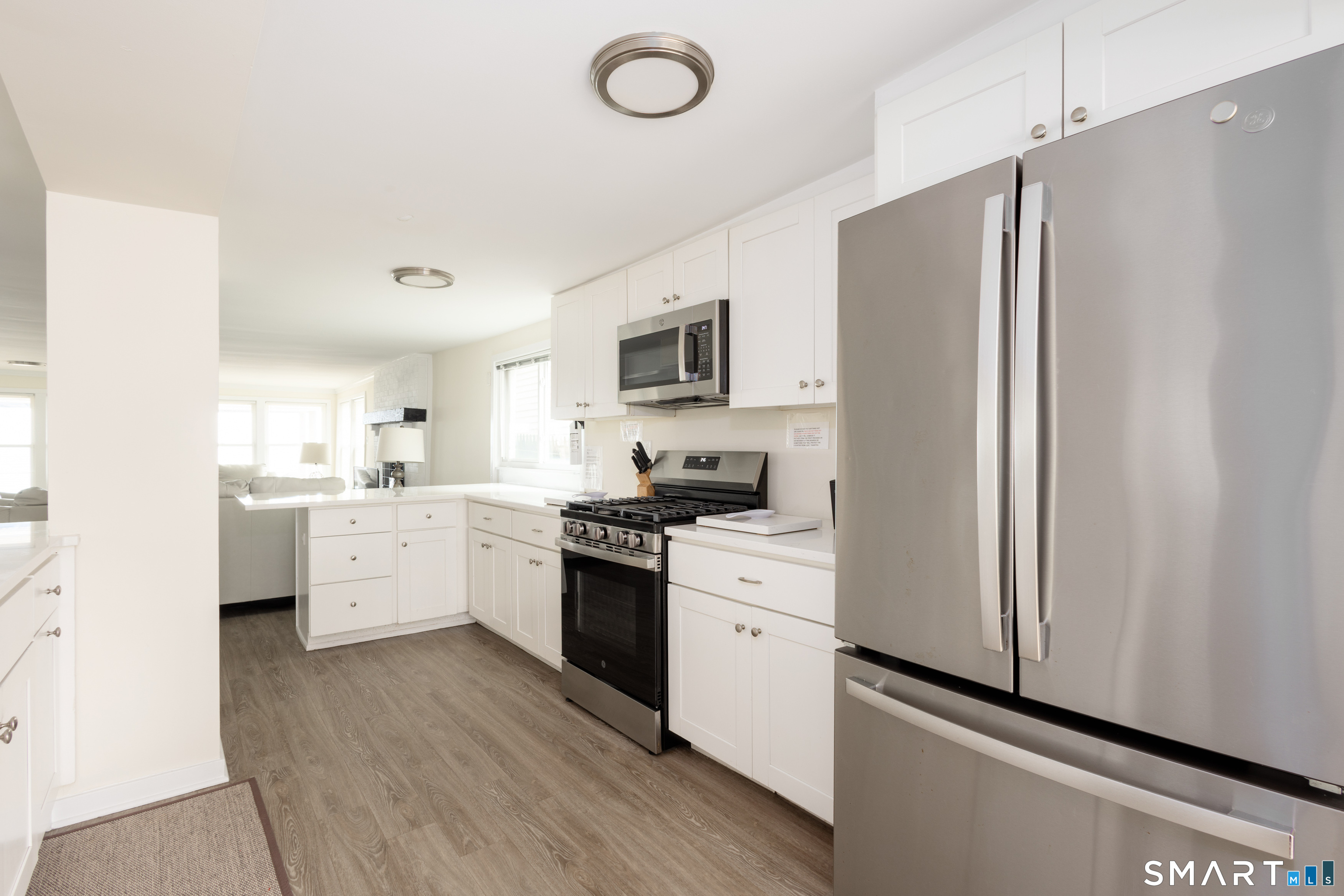 989 Fairfield Beach Road Property Photo 7