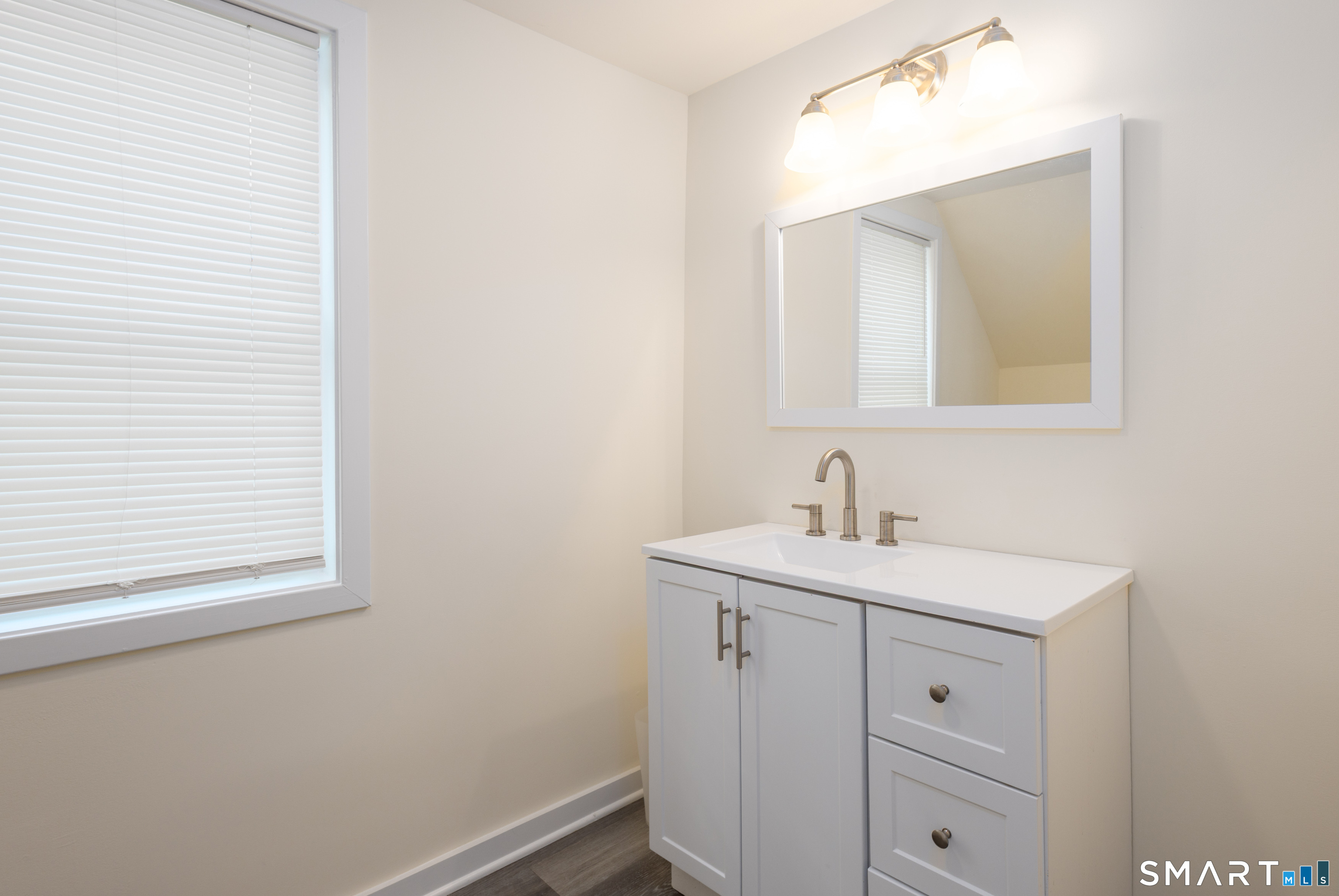 989 Fairfield Beach Road Property Photo 11