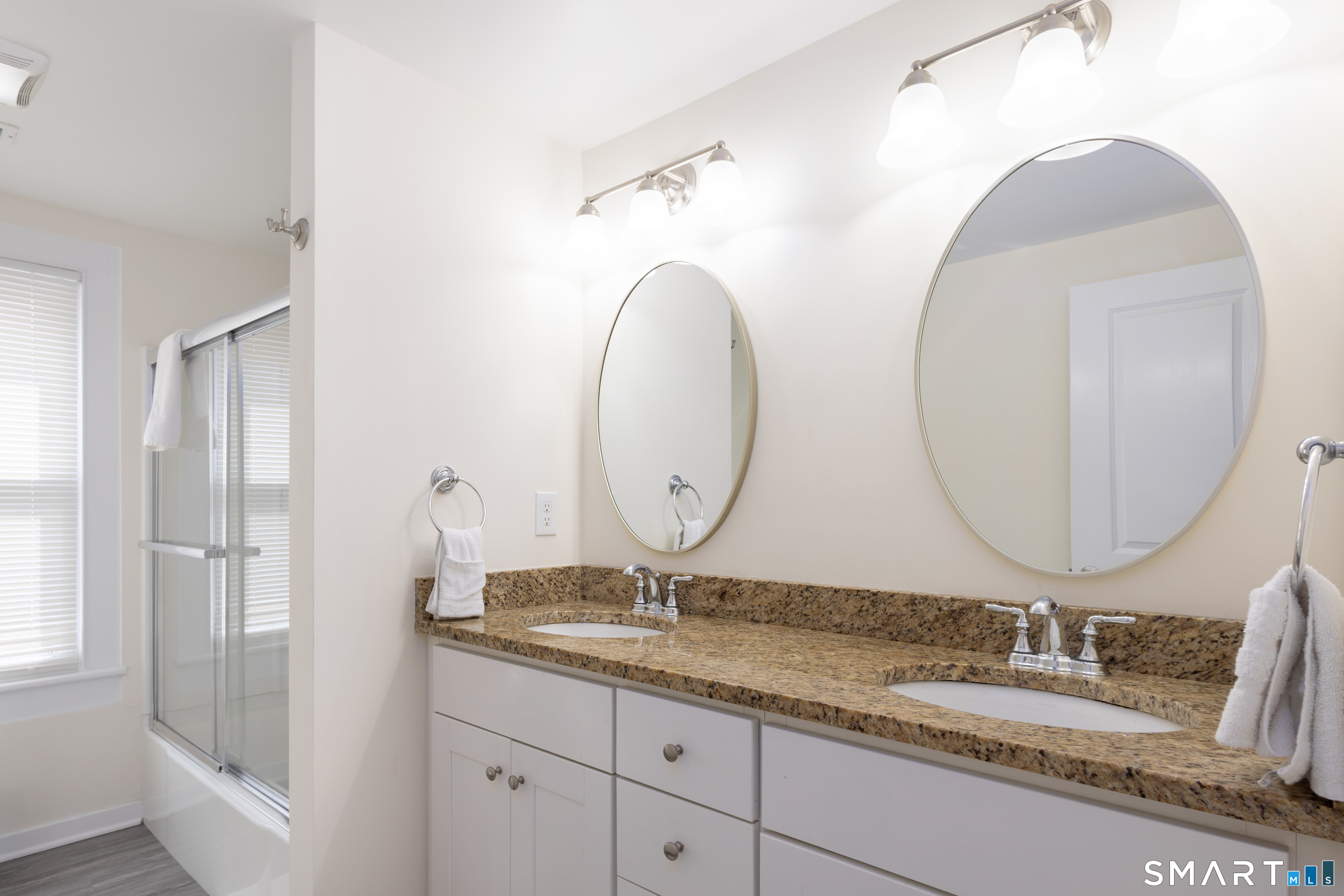 989 Fairfield Beach Road Property Photo 16