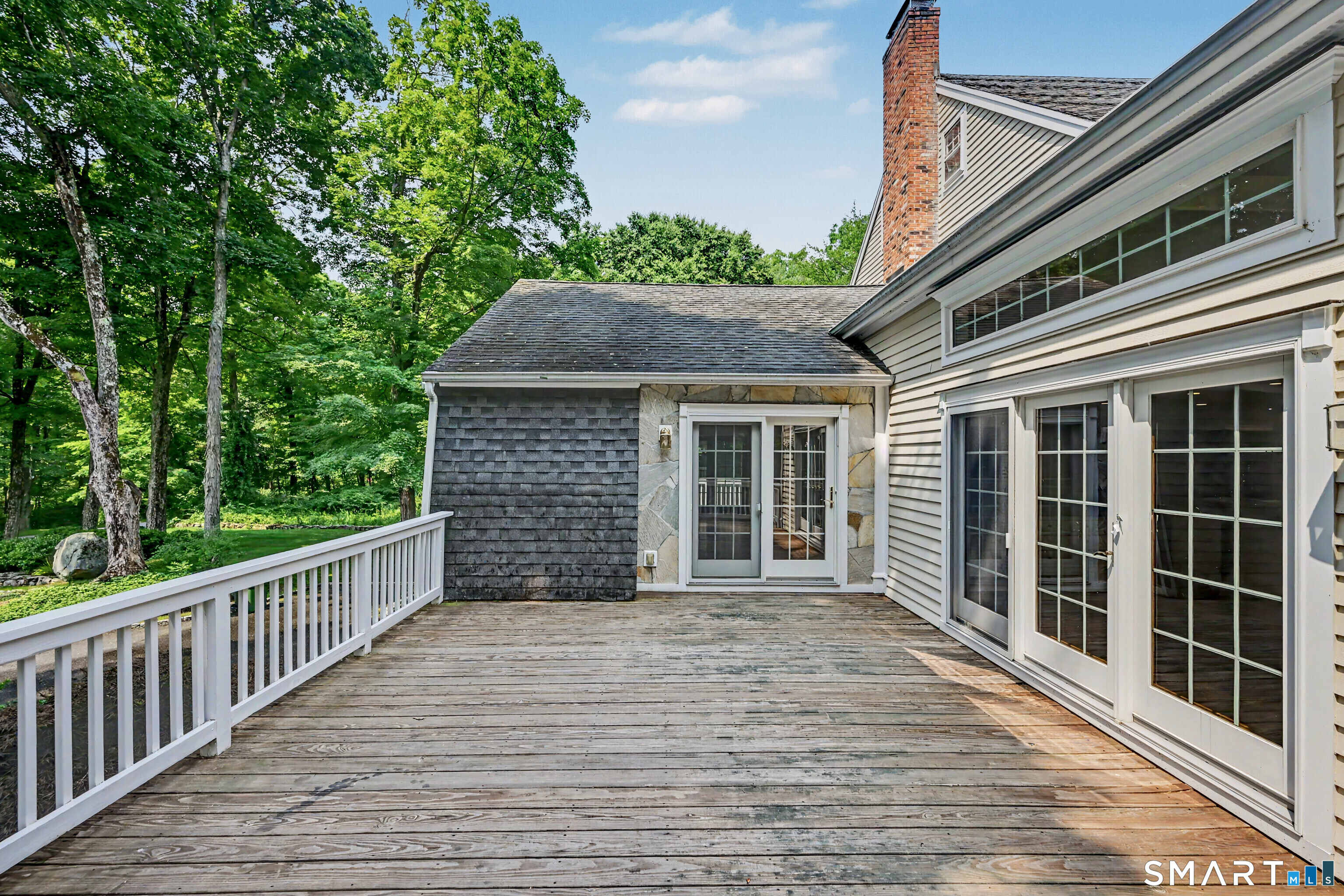 8 Indian Rock Place Property Photo 8