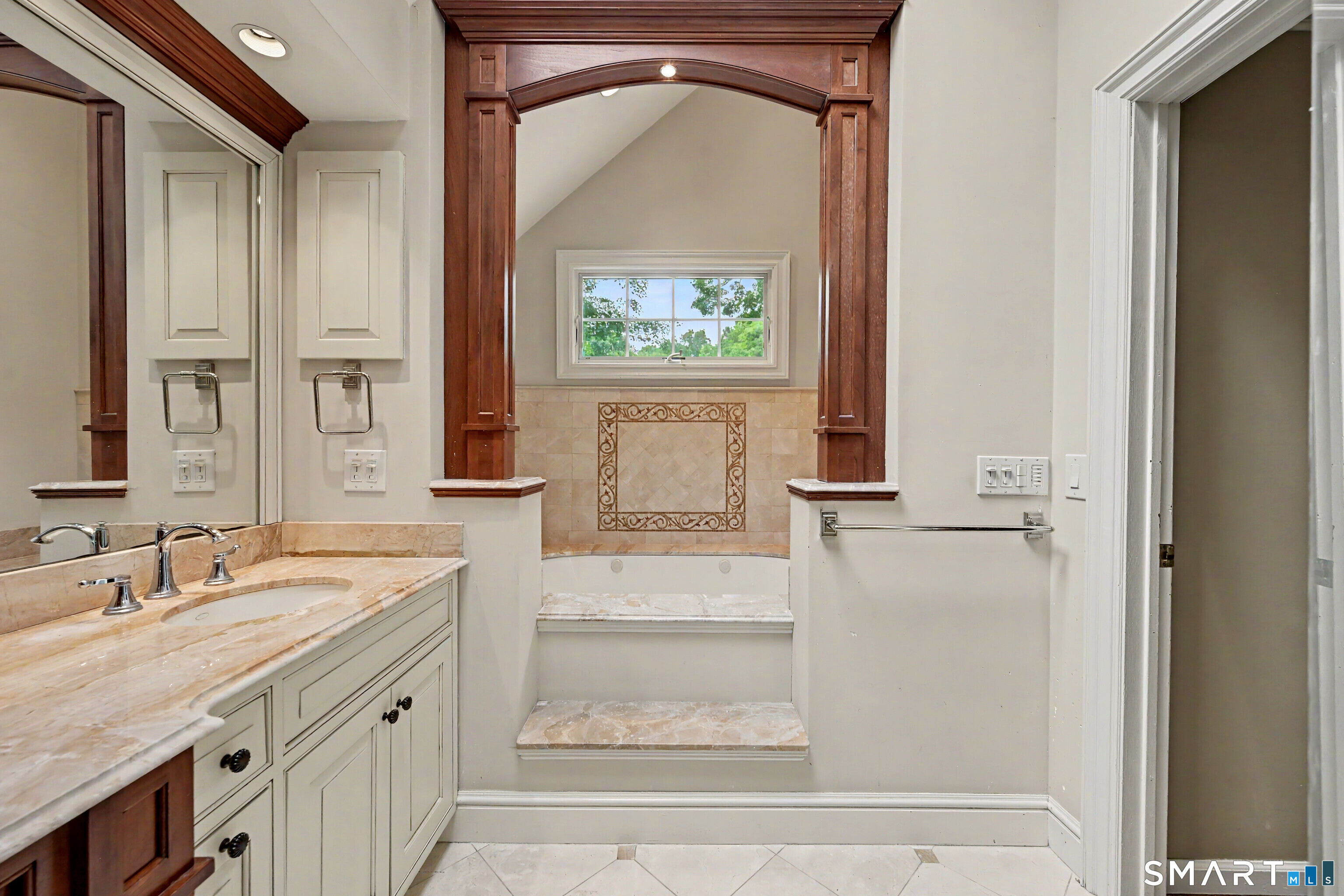 8 Indian Rock Place Property Photo 31