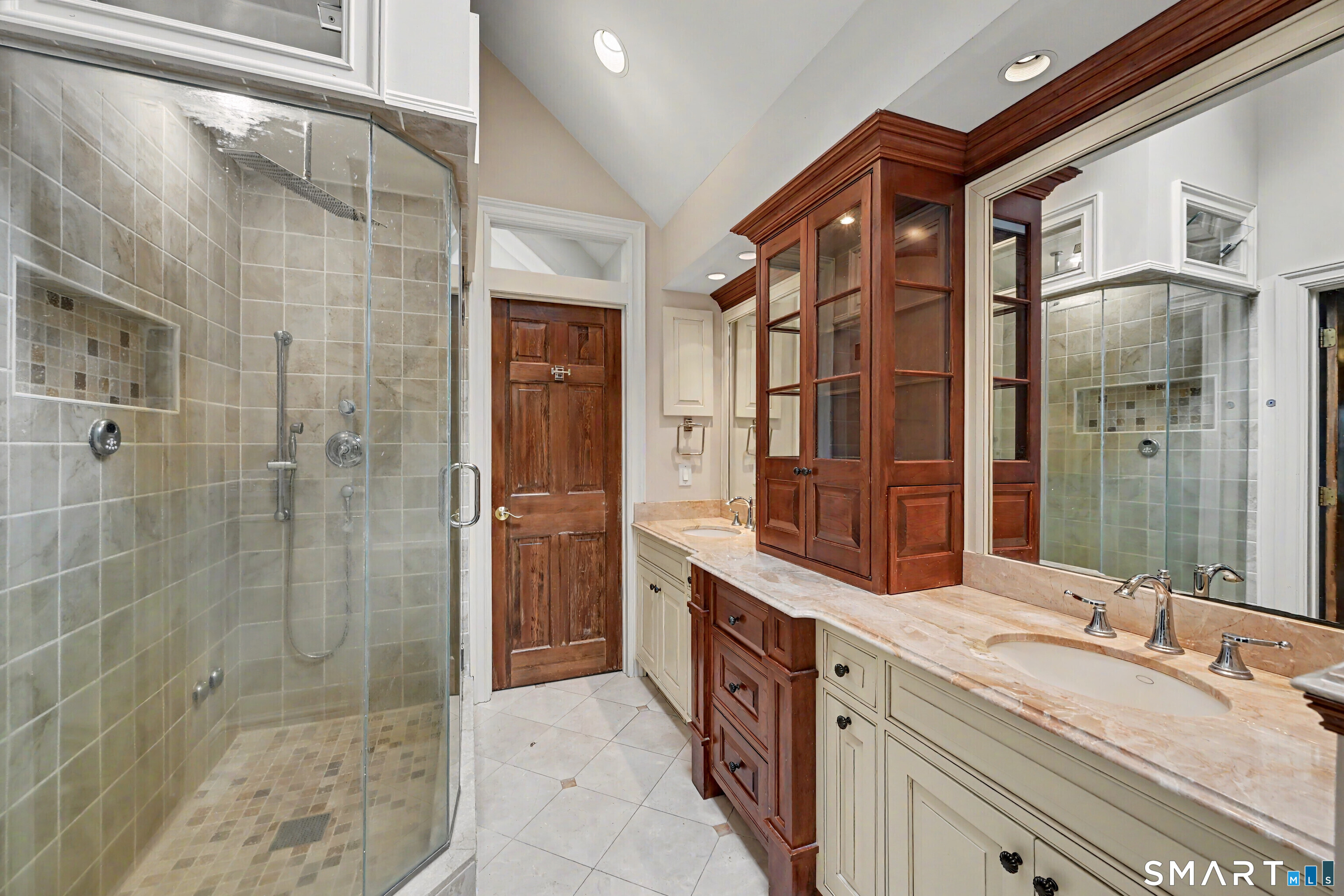 8 Indian Rock Place Property Photo 32